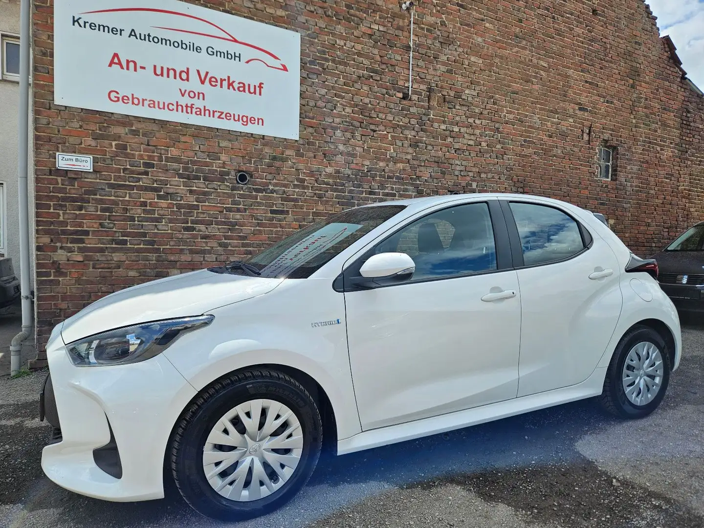 Toyota Yaris Hybrid 1.5 Business Edition | TüV neu Weiß - 1