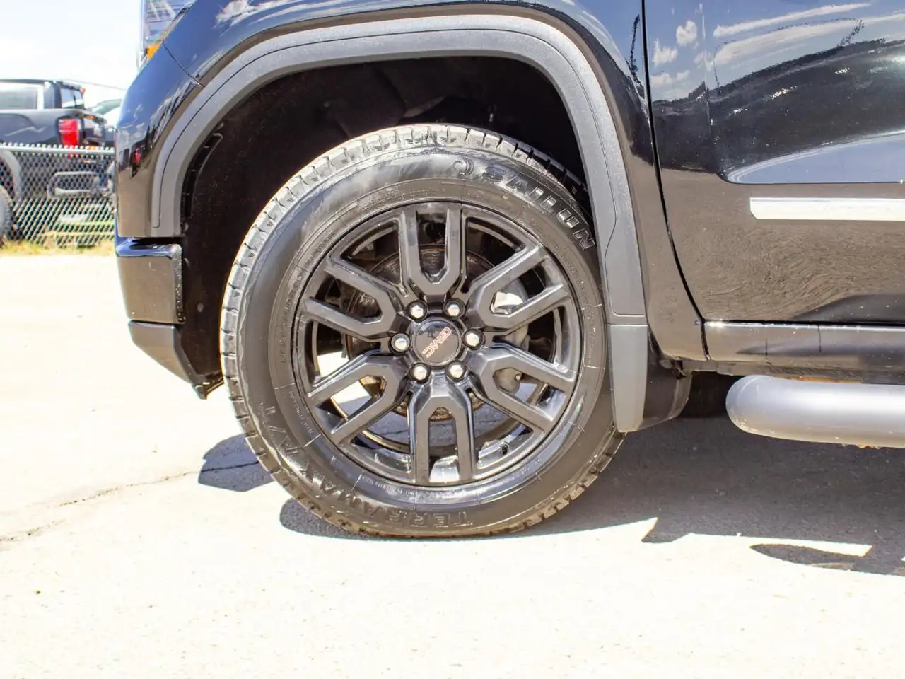 GMC Sierra 1500 снимка GMC Sierra 1500