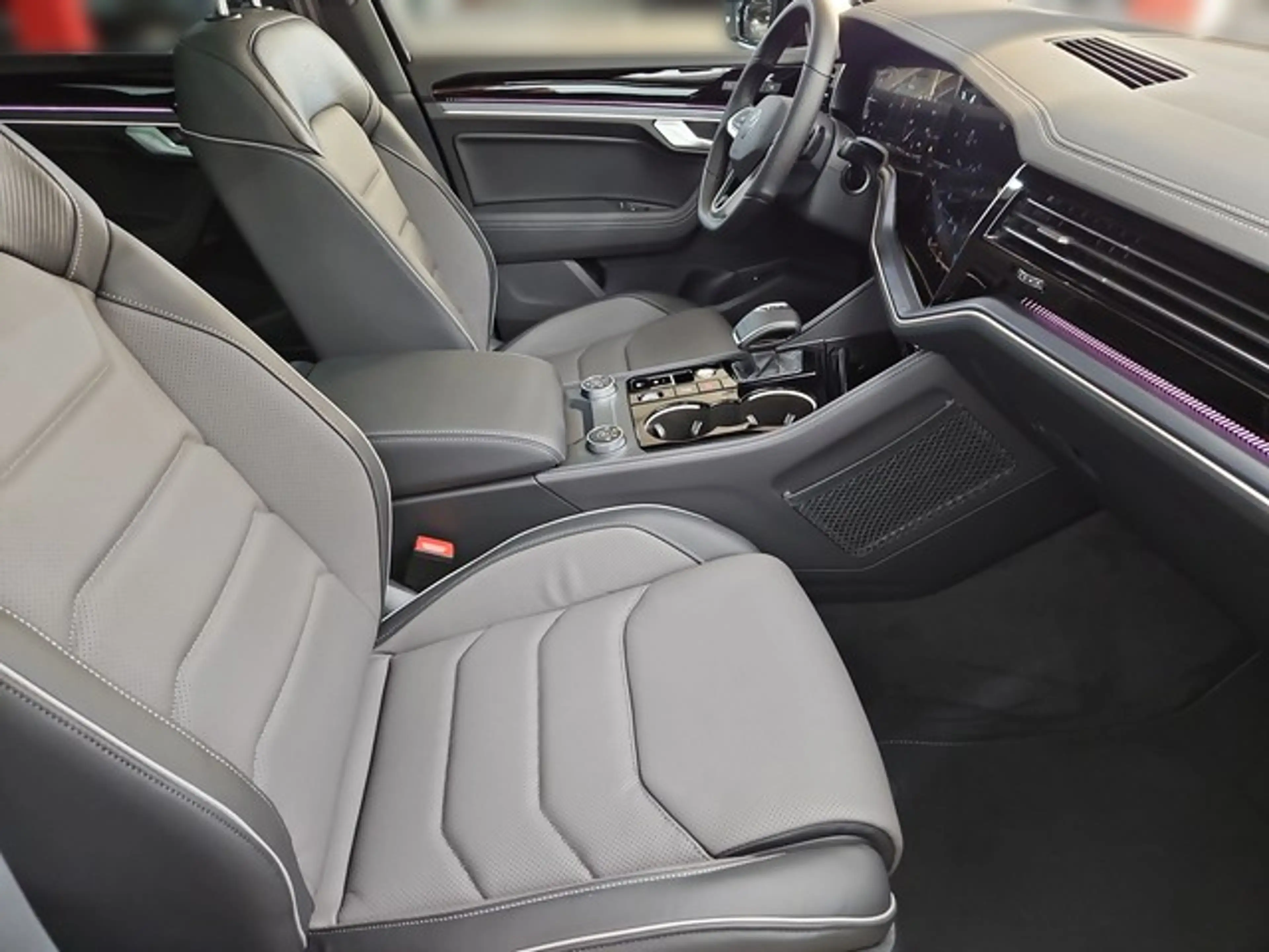 Volkswagen Touareg R-Line Final Edition AHK Leder Dynaudio Massage — photo 15