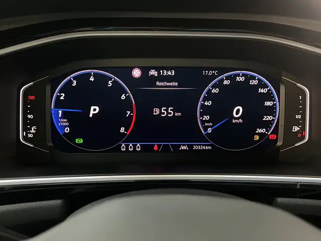 Volkswagen T-Roc view 15