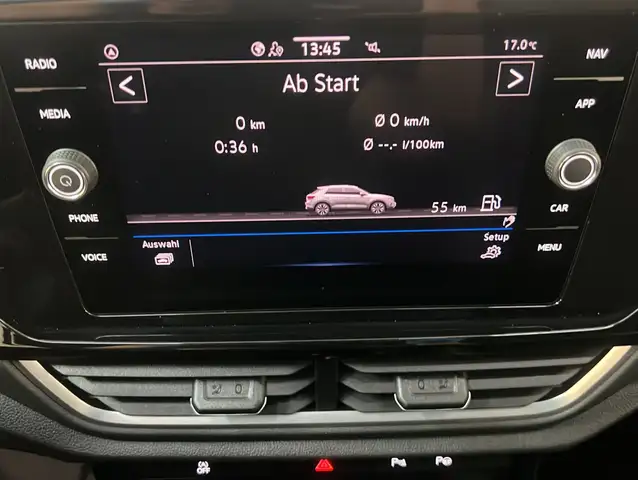 Volkswagen T-Roc view 21