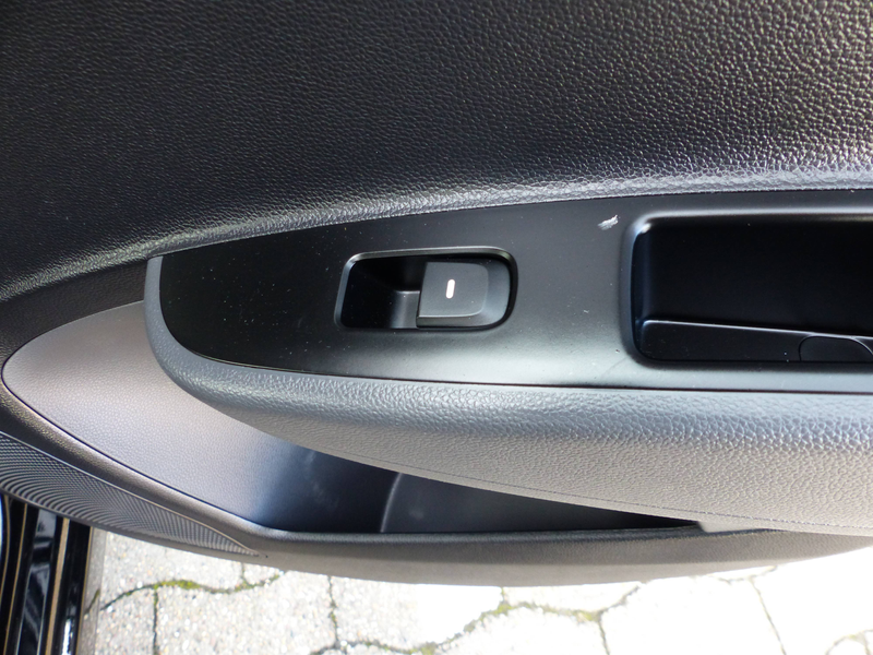Hyundai i10 Alufelgen+Lenkradheizung+Sitzheizung+elektrische Fensterheber vorne und hinten+ elektrische Seitenspiegel — photo 15