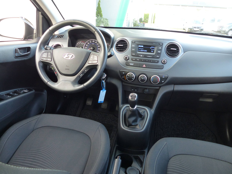 Hyundai i10 Alufelgen+Lenkradheizung+Sitzheizung+elektrische Fensterheber vorne und hinten+ elektrische Seitenspiegel — photo 14