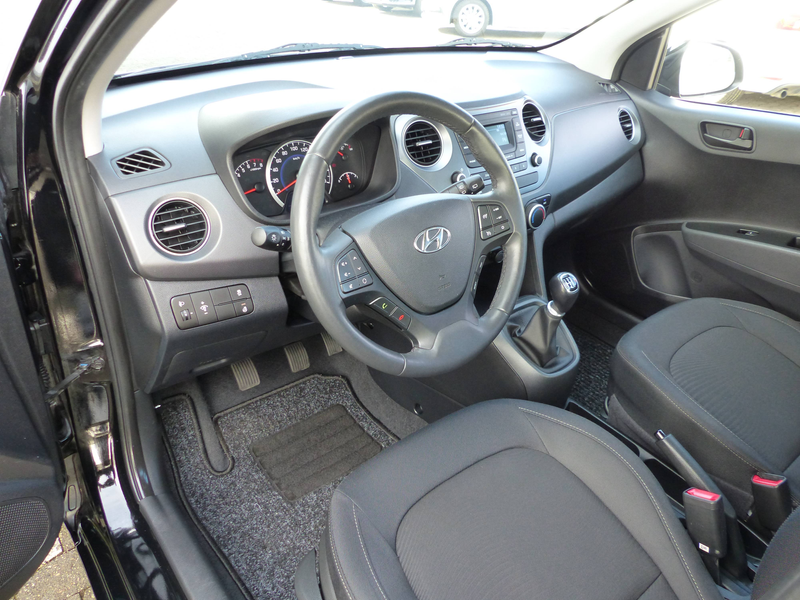 Hyundai i10 Alufelgen+Lenkradheizung+Sitzheizung+elektrische Fensterheber vorne und hinten+ elektrische Seitenspiegel — photo 13