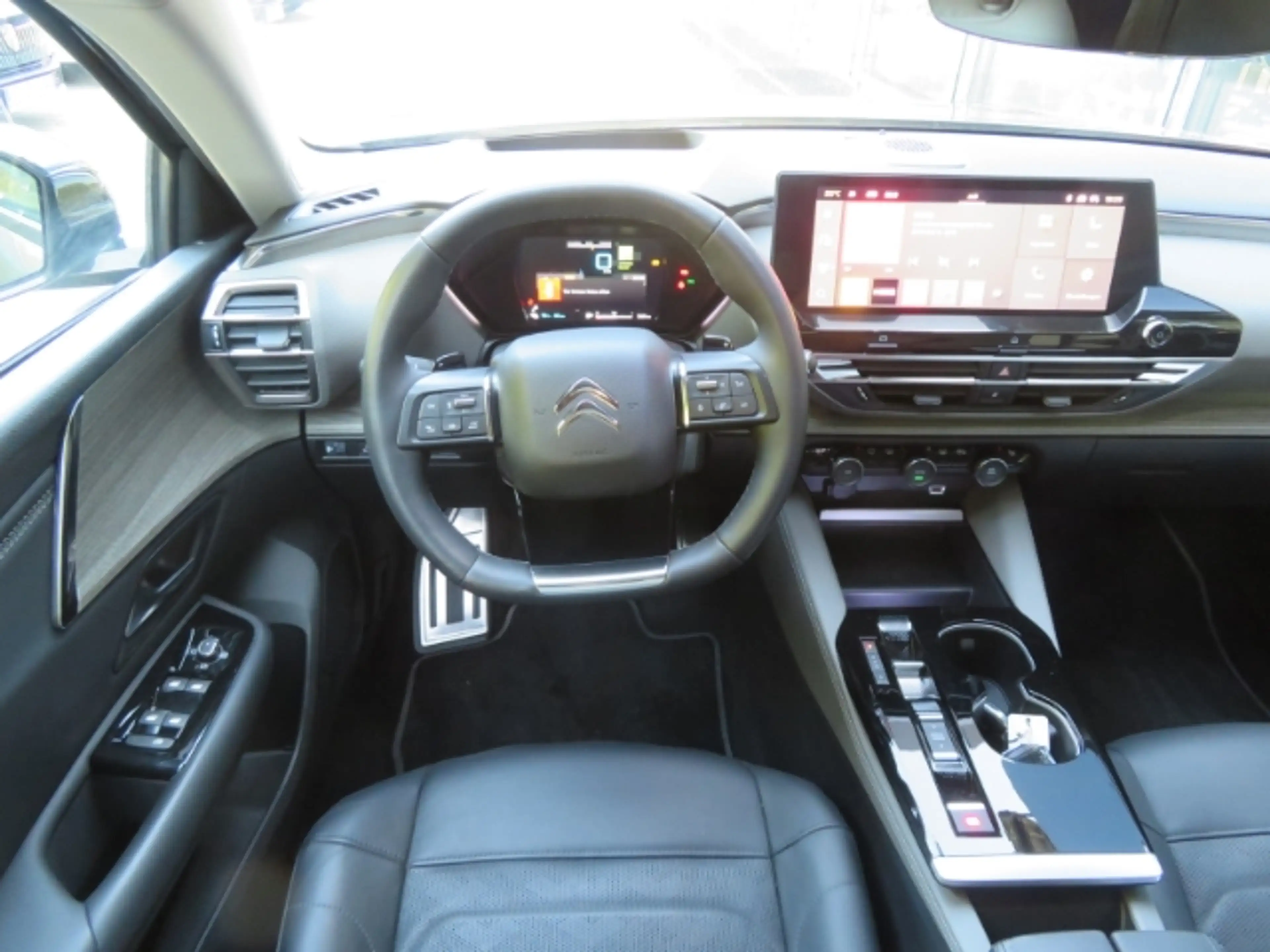 Citroen C5 X Hybrid 225 Start&Stopp e-EAT8 SHINE PACK HUD Navi — photo 15