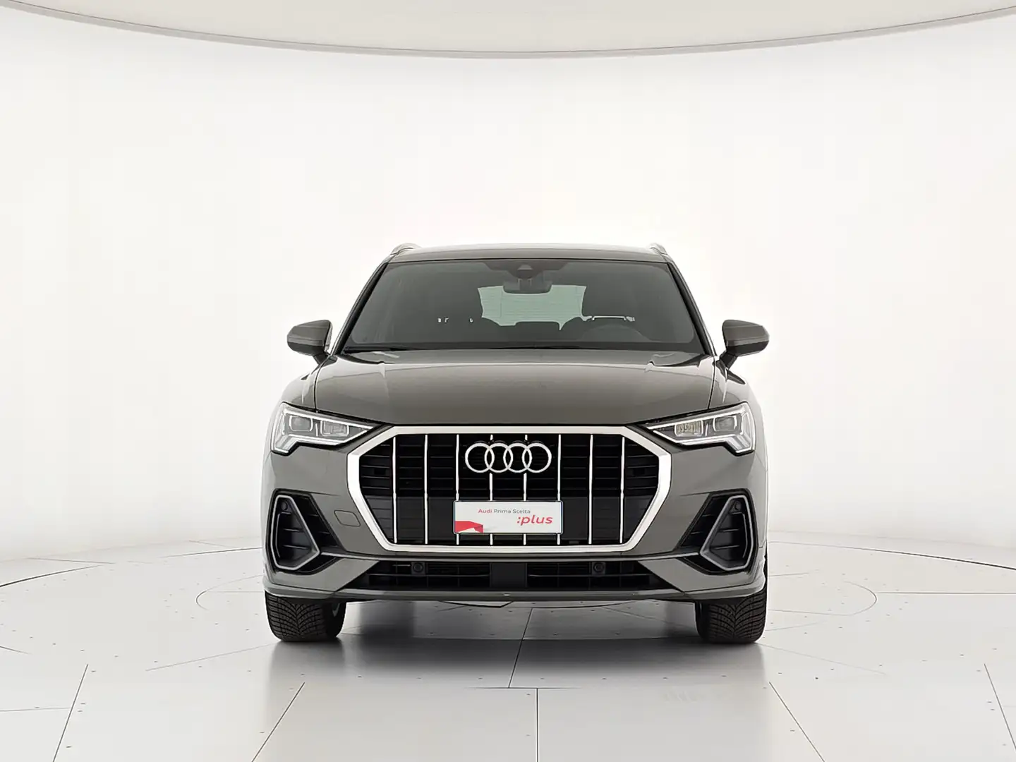 Audi Q3 35 2.0 tdi s line edition s-tronic Grigio - 2
