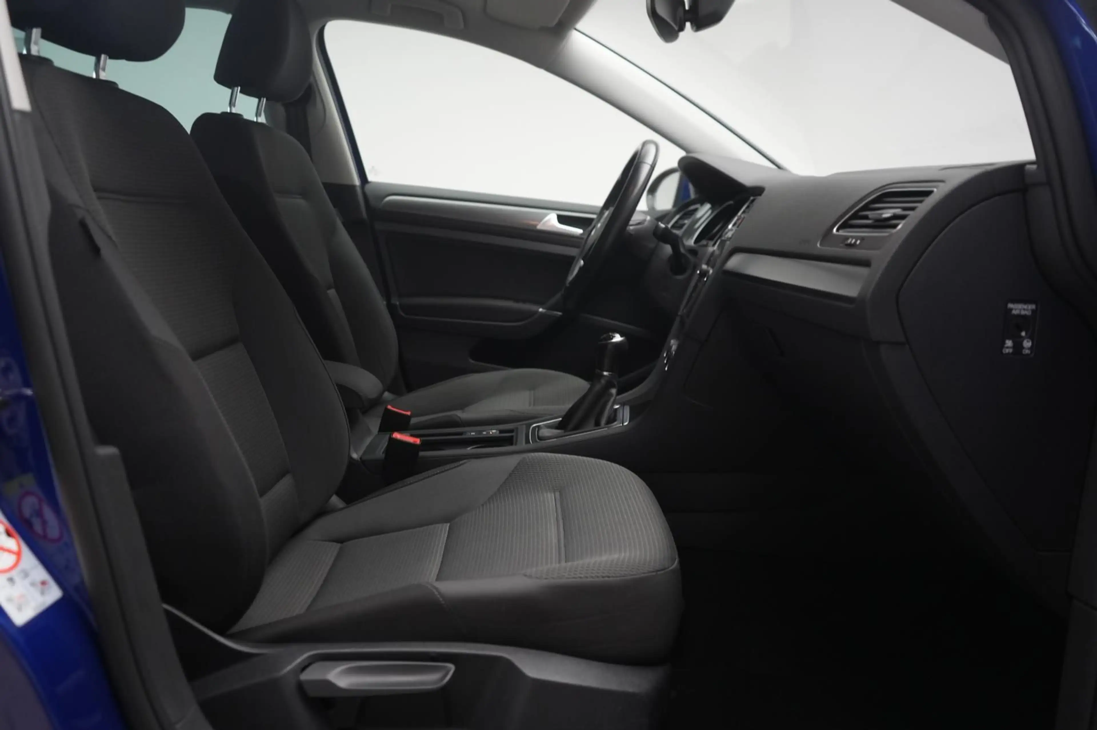 Volkswagen Golf 1.6 TDI R line Comfortline Appconnect/Temp/ — photo 8