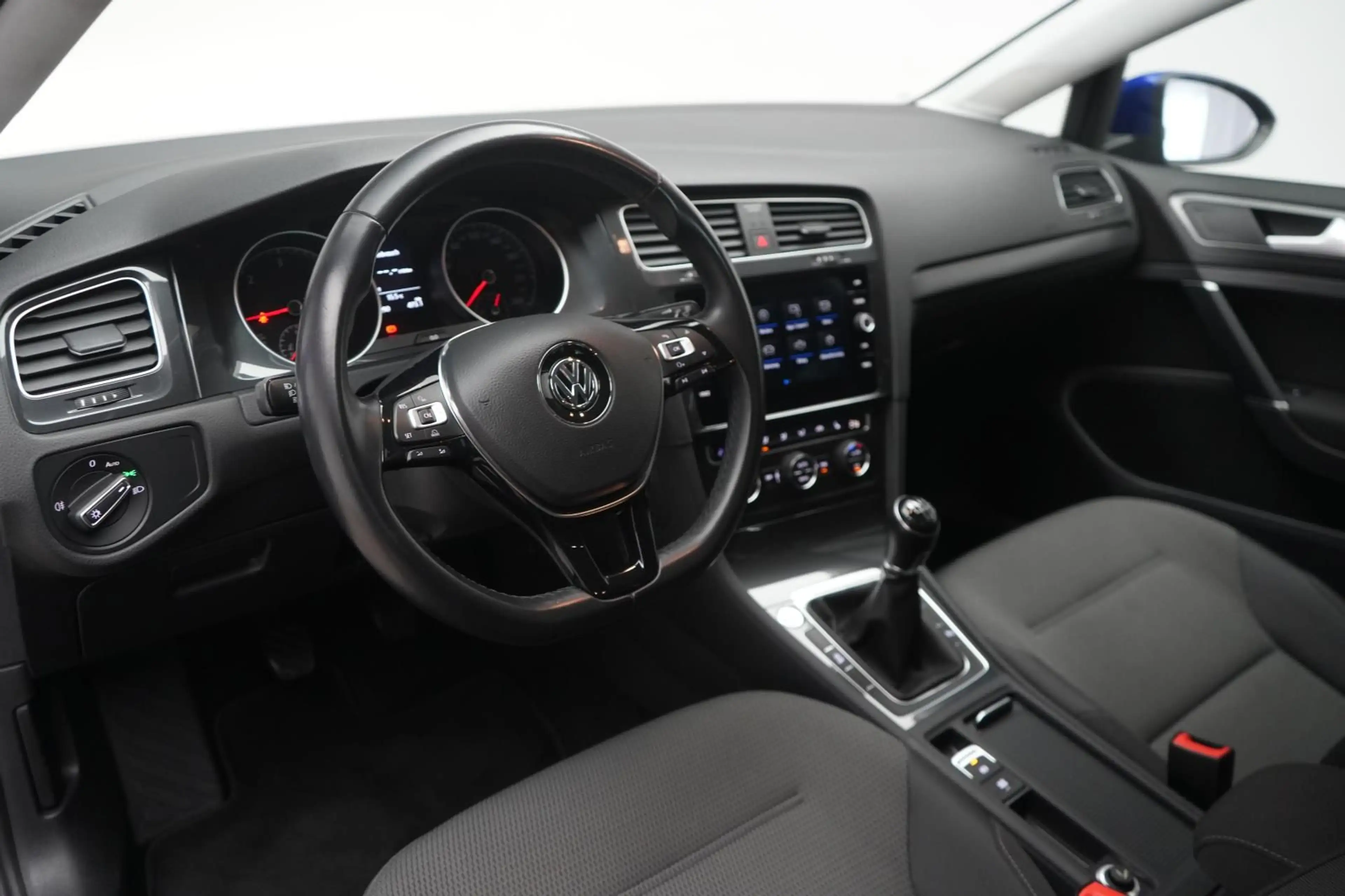 Volkswagen Golf 1.6 TDI R line Comfortline Appconnect/Temp/ — photo 15