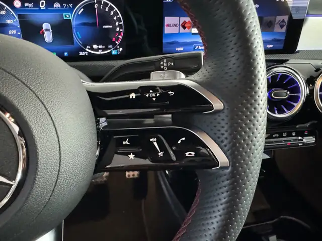 Mercedes-Benz A-Class view 12