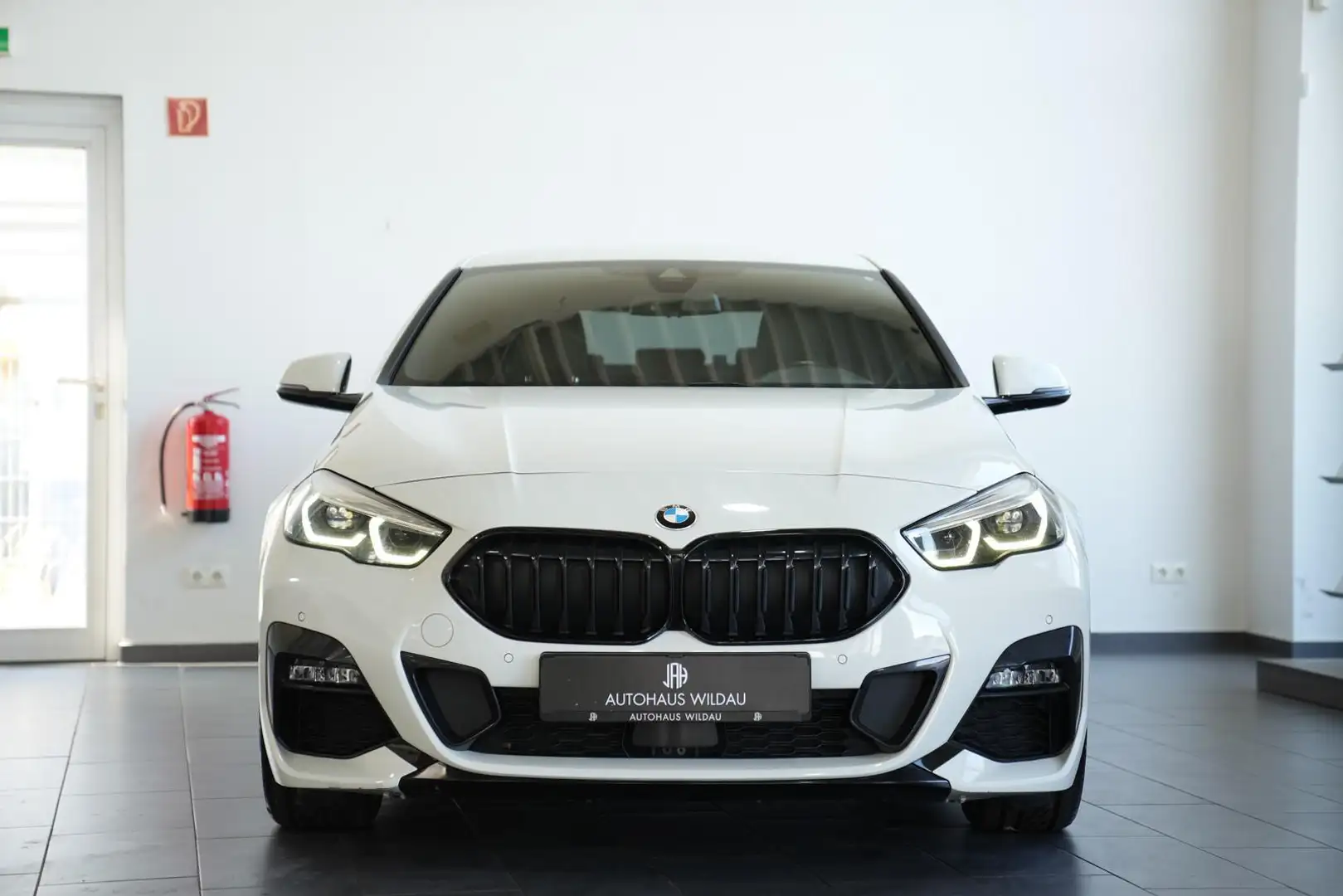 BMW 218 i M Sport Weiß - 2