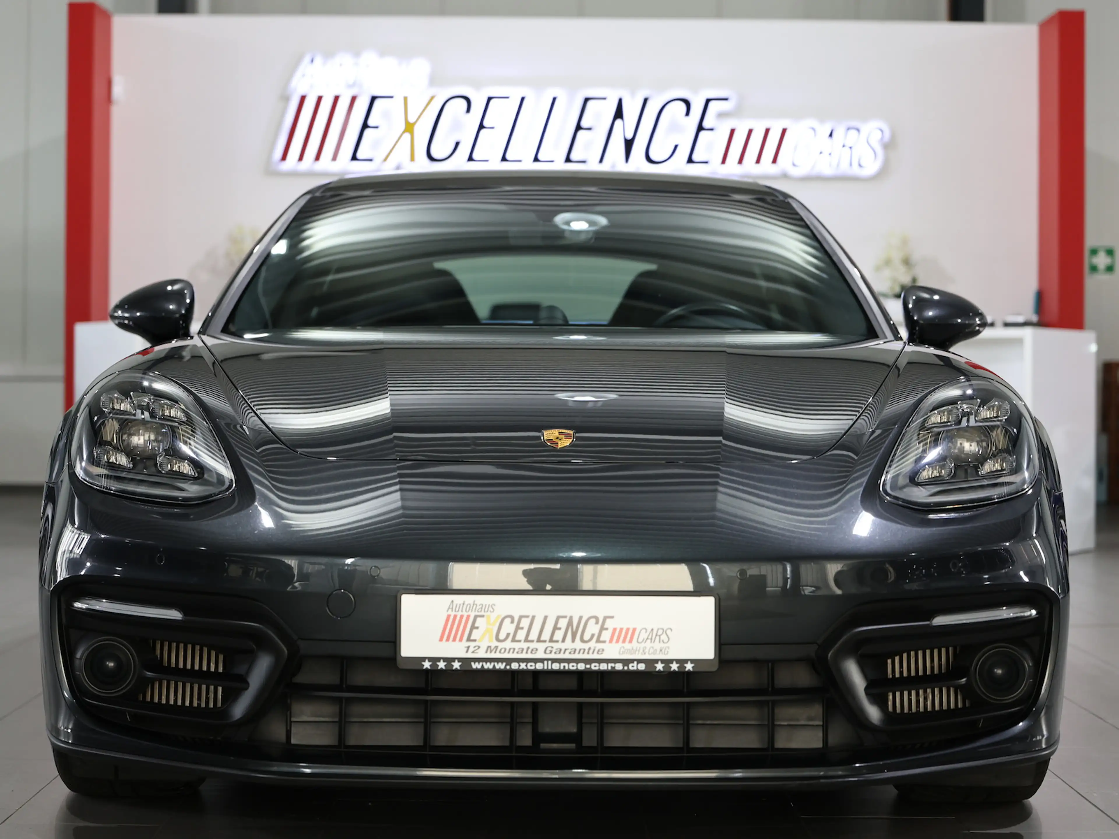 Porsche Panamera 4S E-Hybrid / PANORAMA / NEU 163000EURO — photo 7