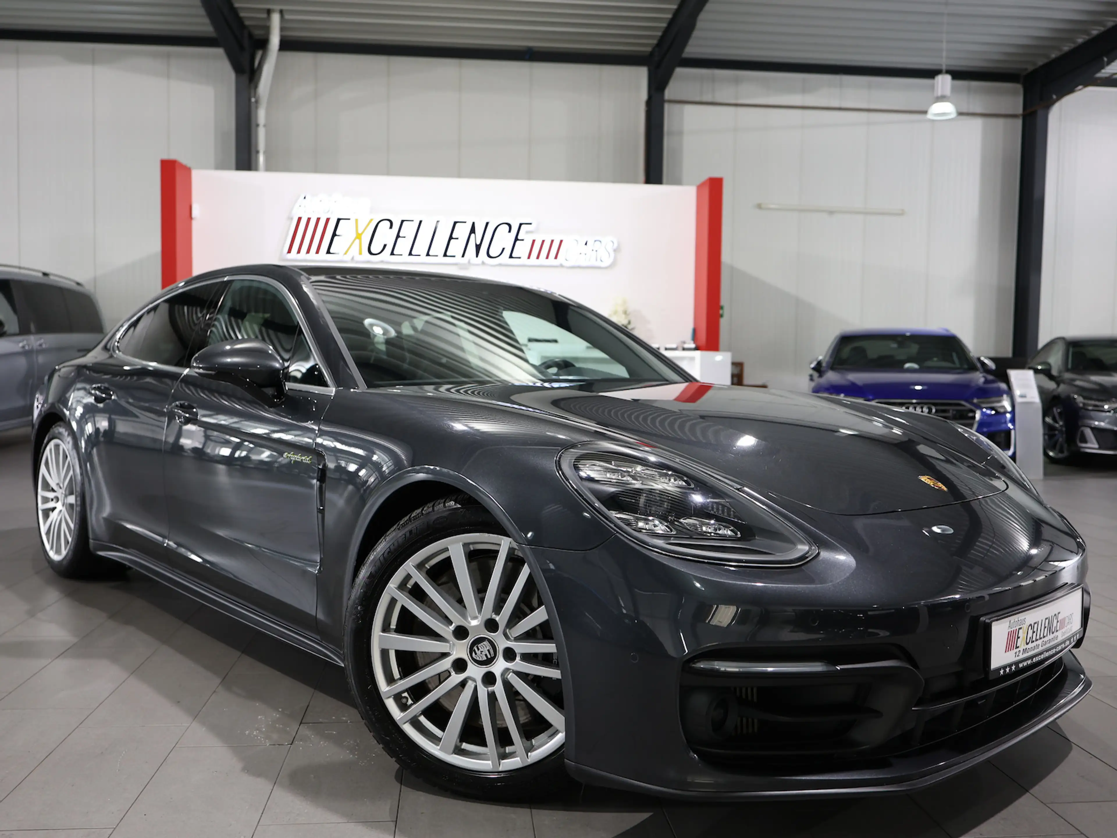 Porsche Panamera 4S E-Hybrid / PANORAMA / NEU 163000EURO — photo 3
