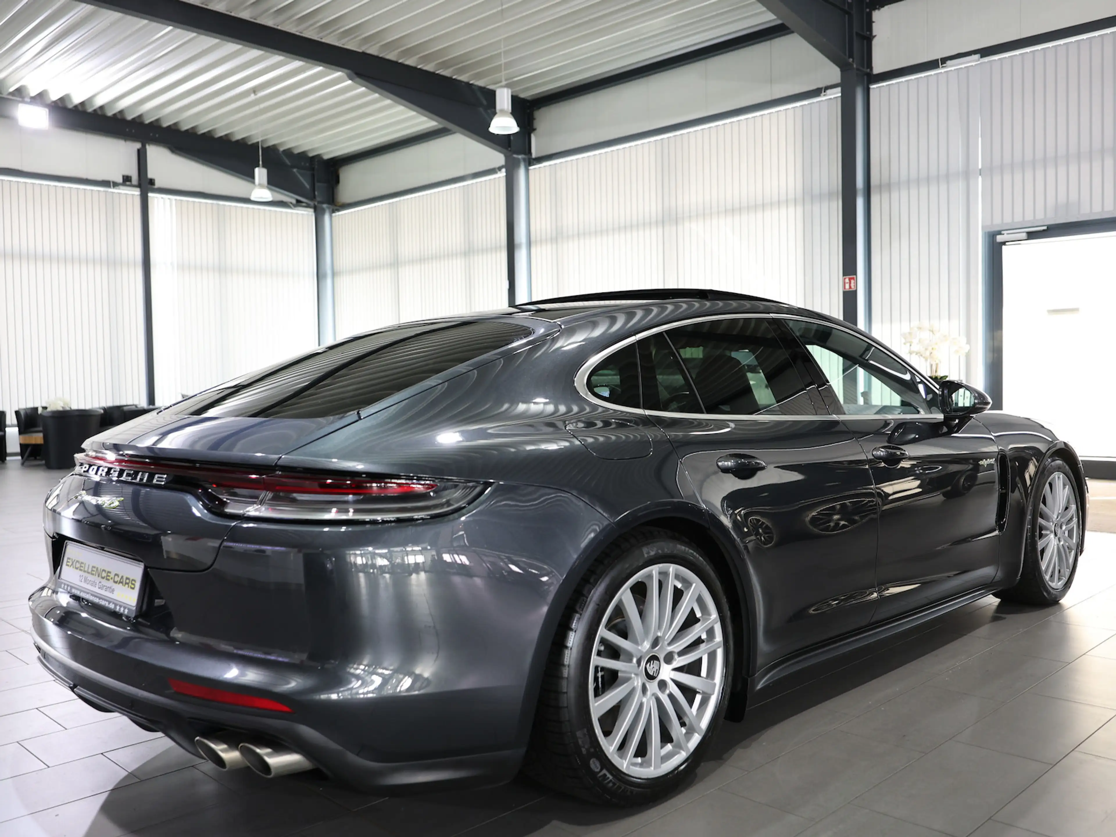 Porsche Panamera 4S E-Hybrid / PANORAMA / NEU 163000EURO — photo 12