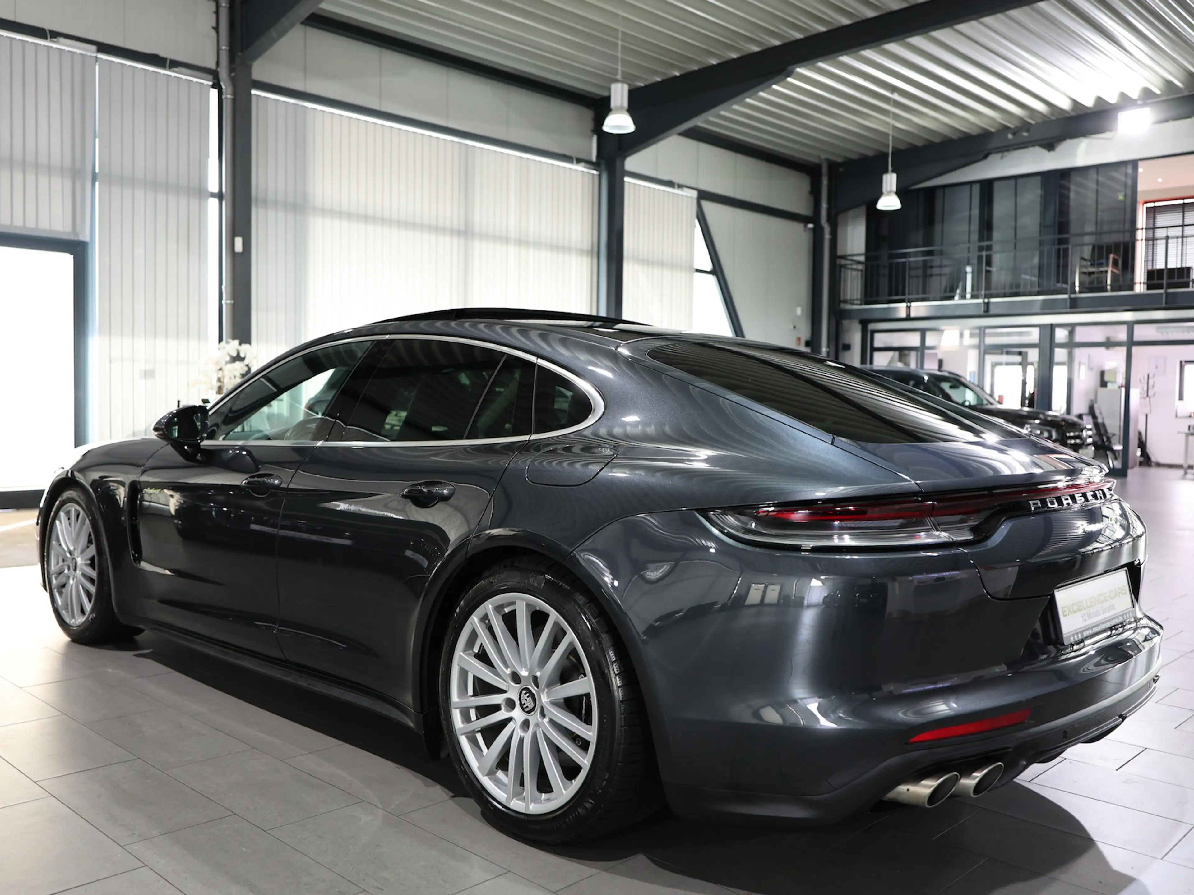 Porsche Panamera 4S E-Hybrid / PANORAMA / NEU 163000EURO — photo 11