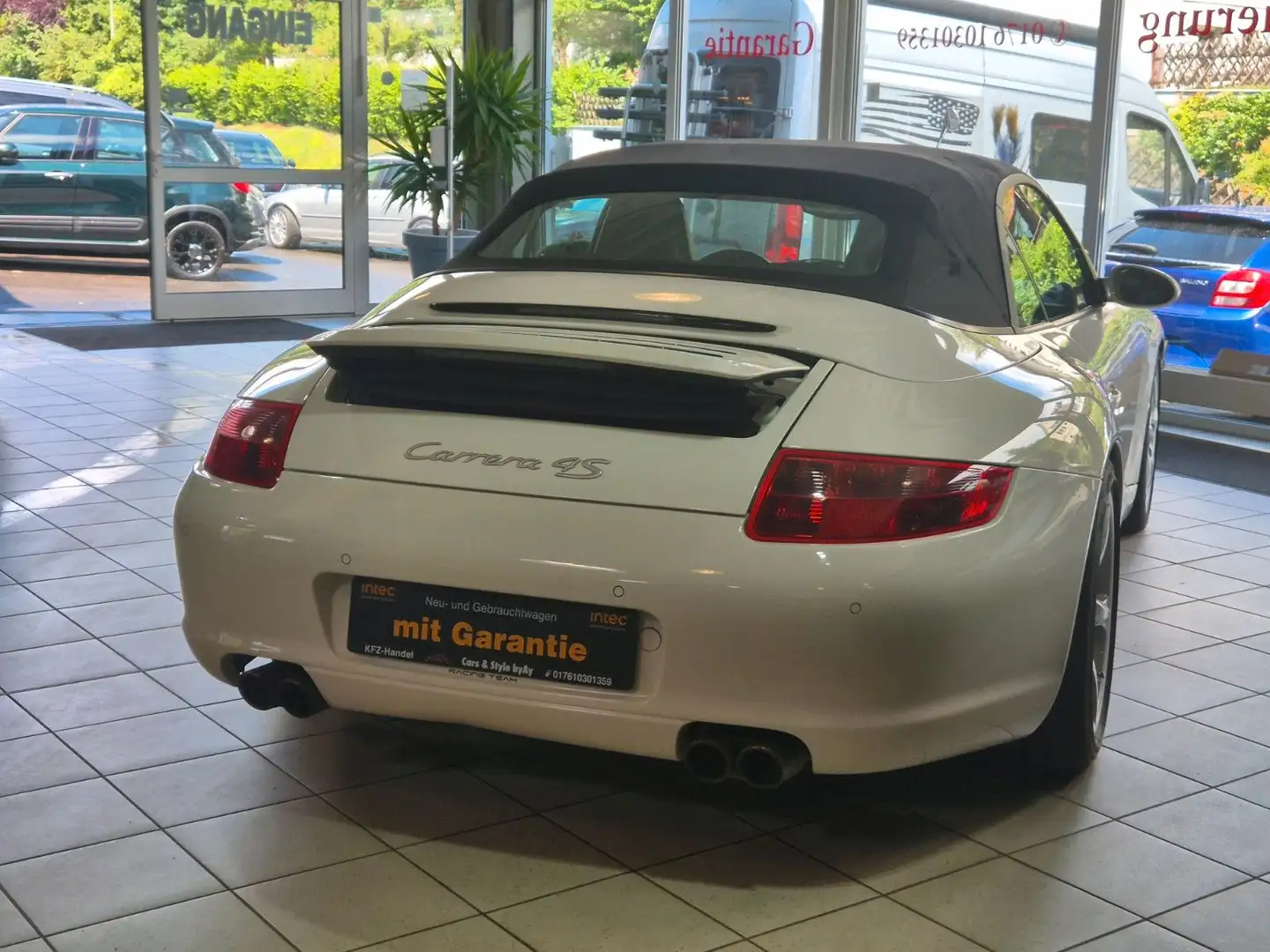 Porsche 911 /997 Carrera 4 S Cabrio/Schalter/Garantie/ Blanc - 2
