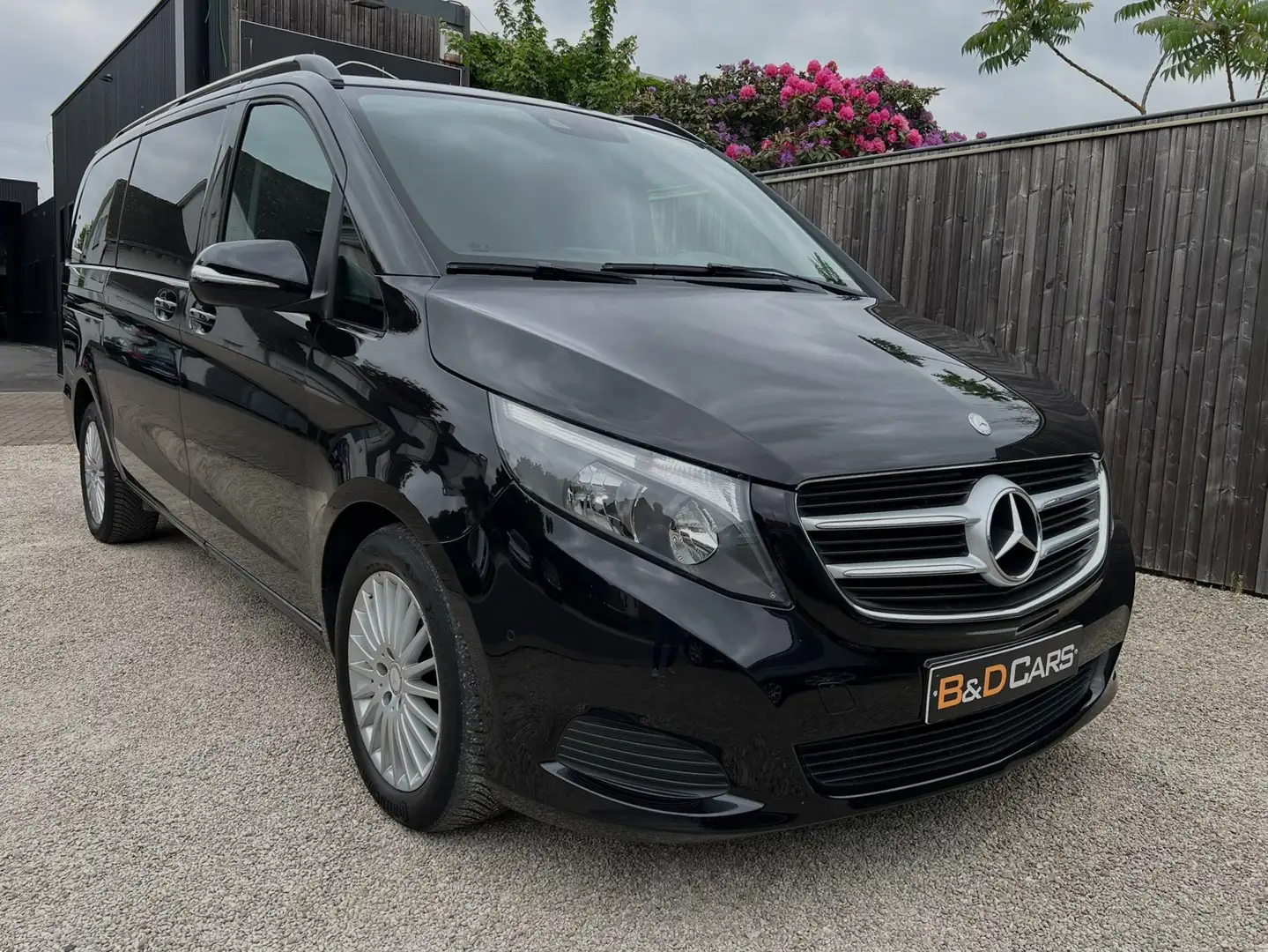 Mercedes-Benz V 220 d LONG * LICHTE VRACHT/UTILITAIRE Negru - 1