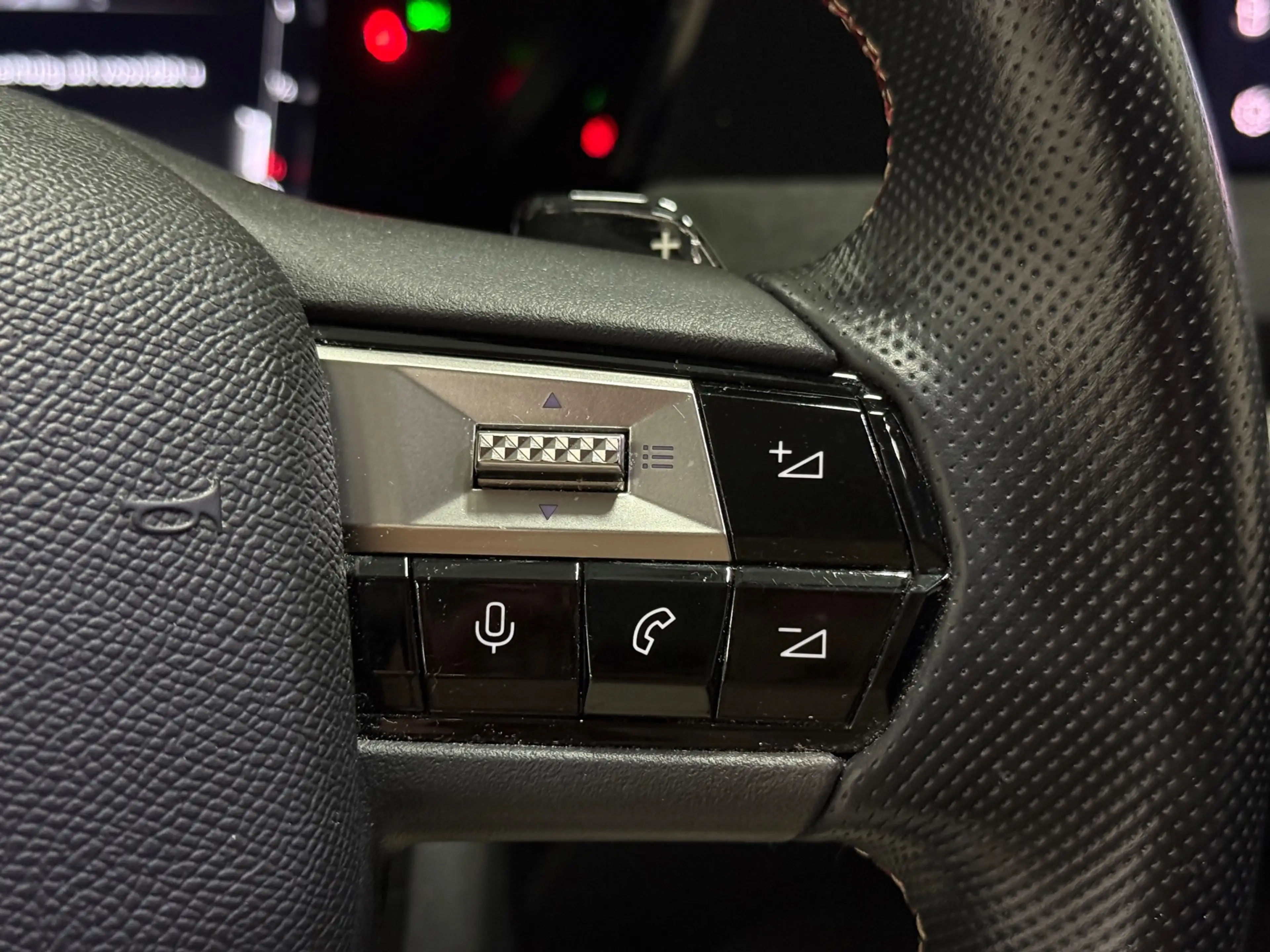 DS Automobiles DS 4 E-Tense Performance Line+ E 225 PHEV AUT SOH99% Tr — photo 18