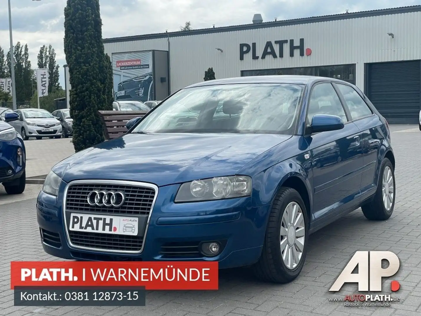 Audi A3 1.6 Attraction Blau - 1