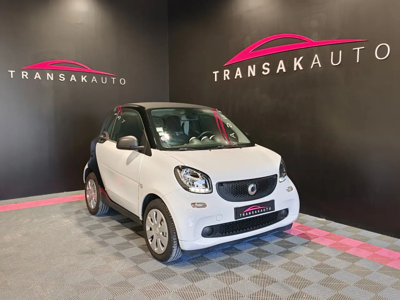 Smart forTwo Fortwo CoupÃ© 1.0 71 ch S\\u0026amp;S BA