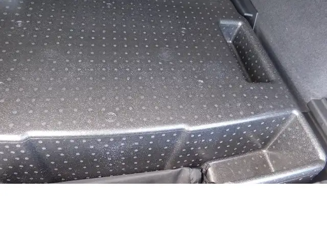 Volkswagen Tiguan view 18