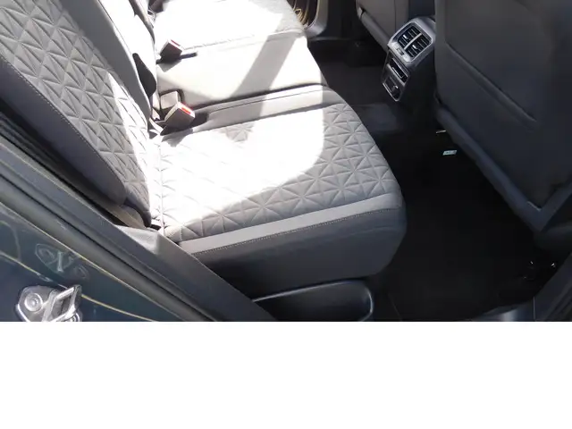 Volkswagen Tiguan view 20