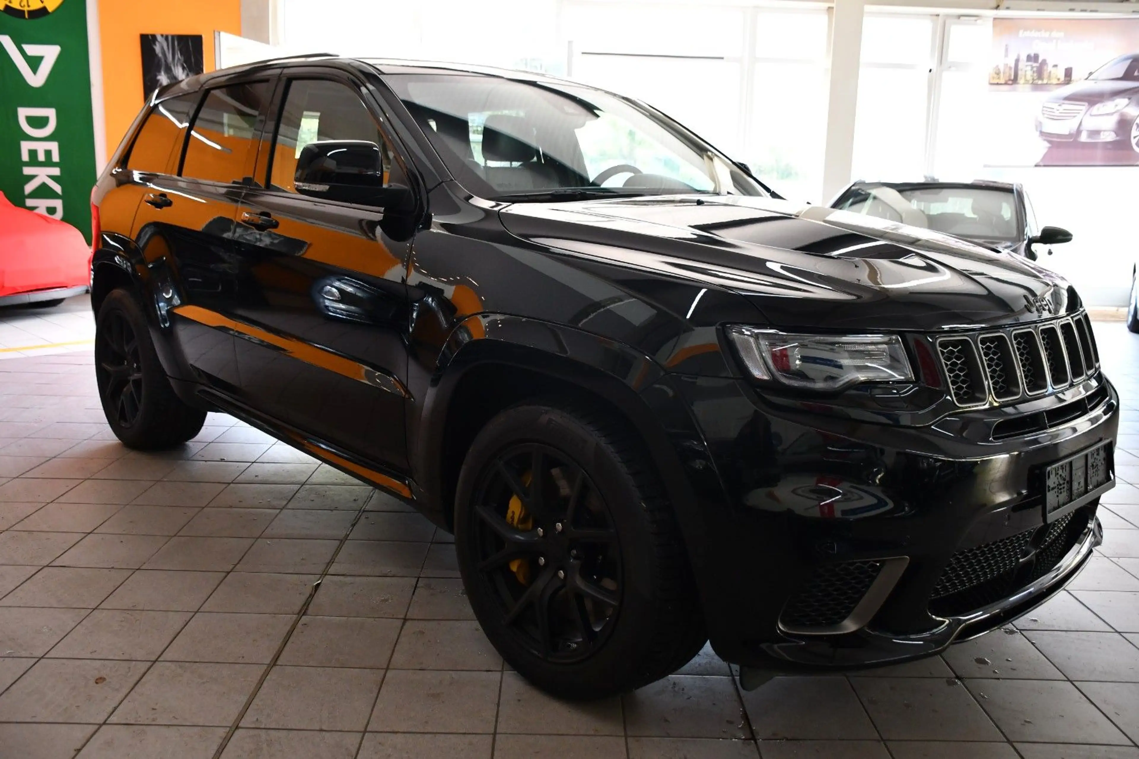 Jeep Grand Cherokee 6.2 V8 Trackhawk — photo 3