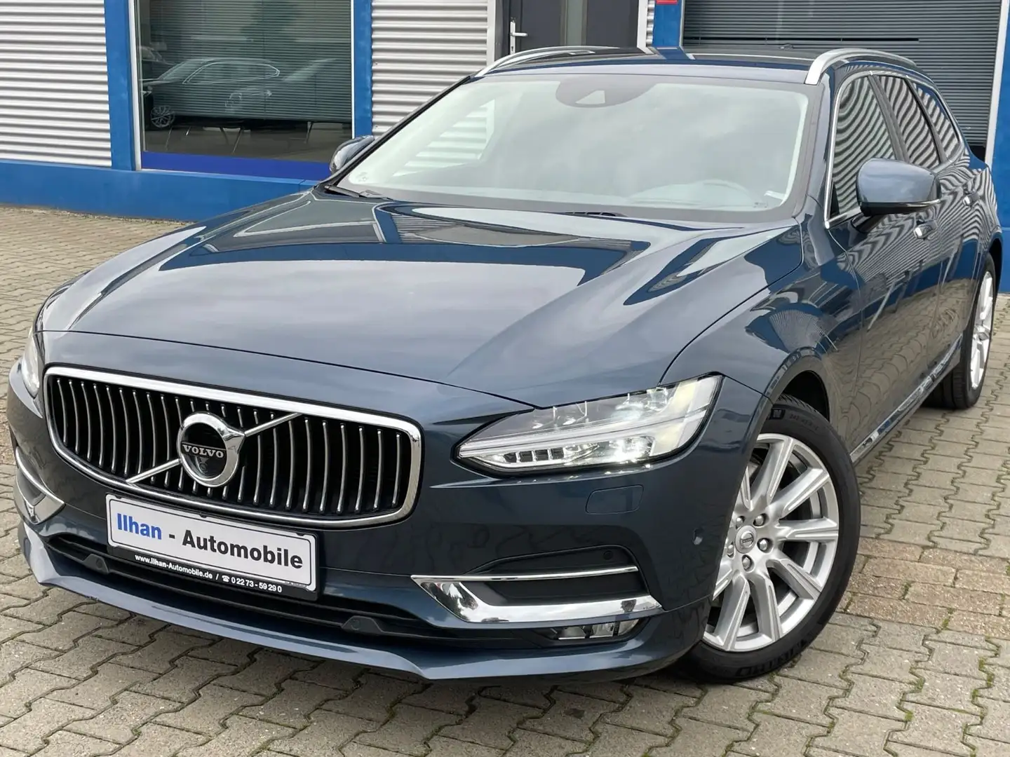 Volvo V90 Kombi Inscription*LED*LEDER*HUD*360°*VIRTUAL Синий - 1