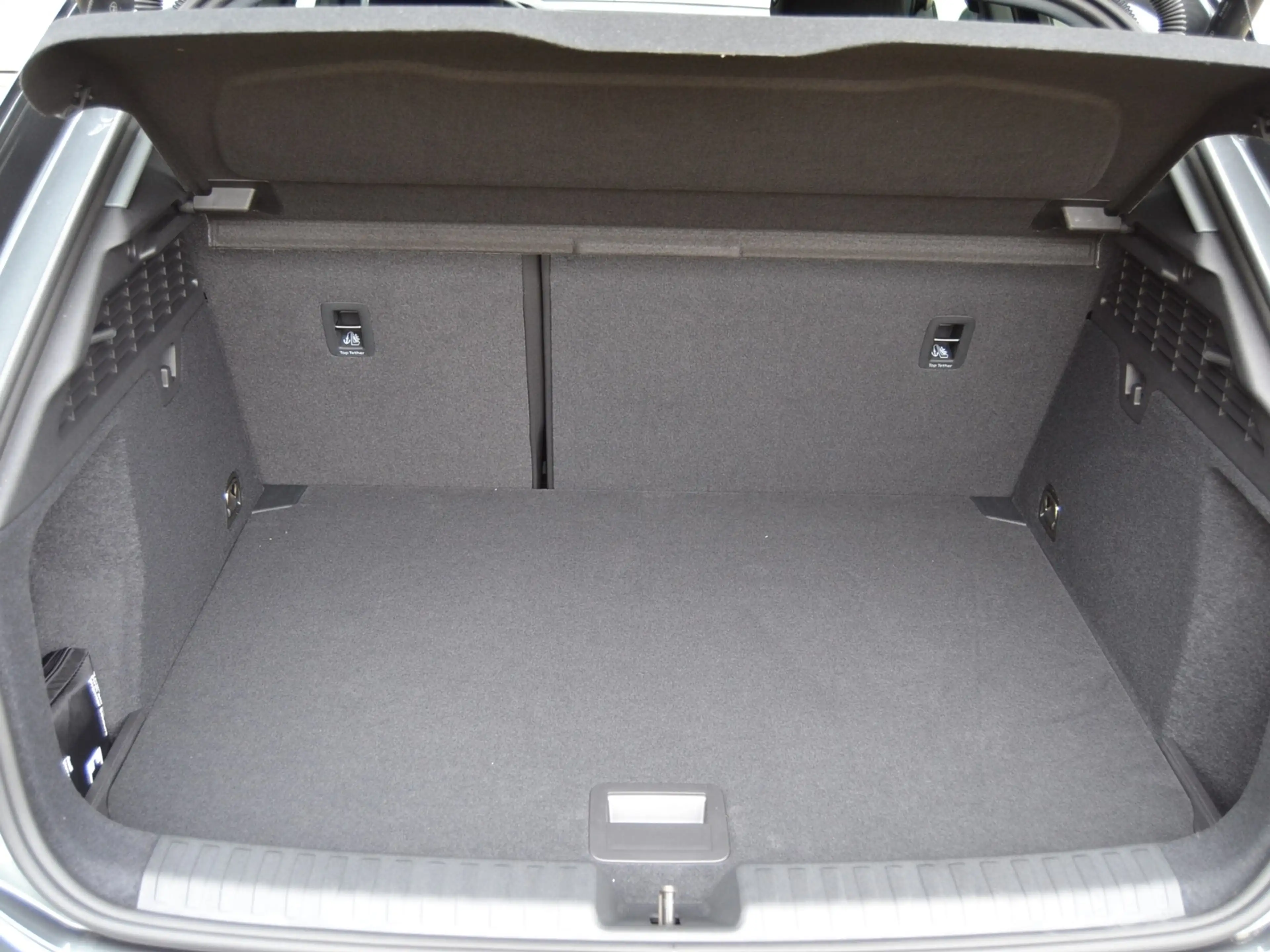 Audi A3 Sportback 2.0 TFSI 204 PS quattro S-tr. S-line 18 — photo 14