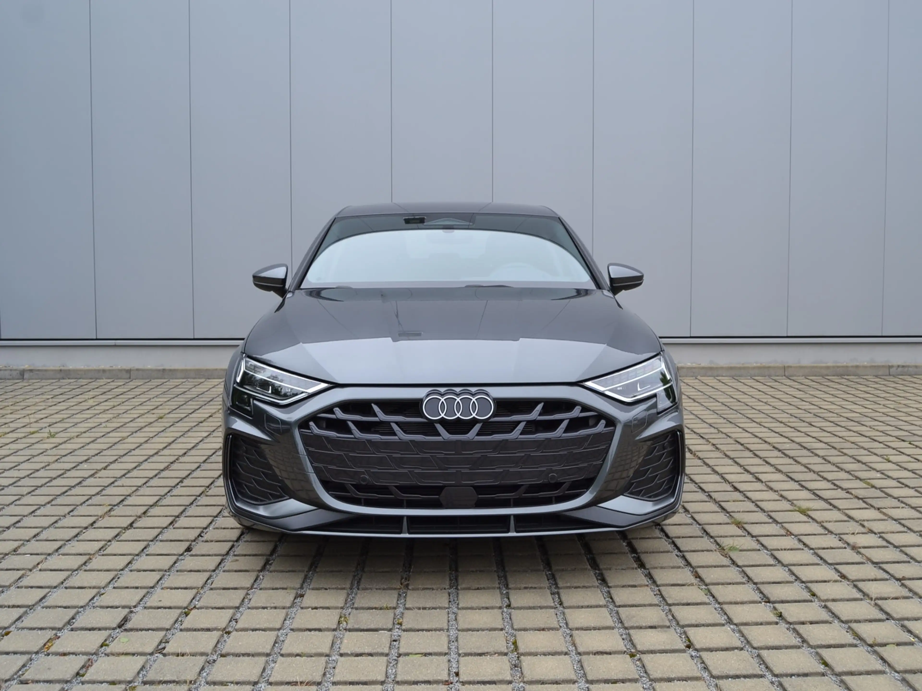 Audi A3 Sportback 2.0 TFSI 204 PS quattro S-tr. S-line 18 — photo 10