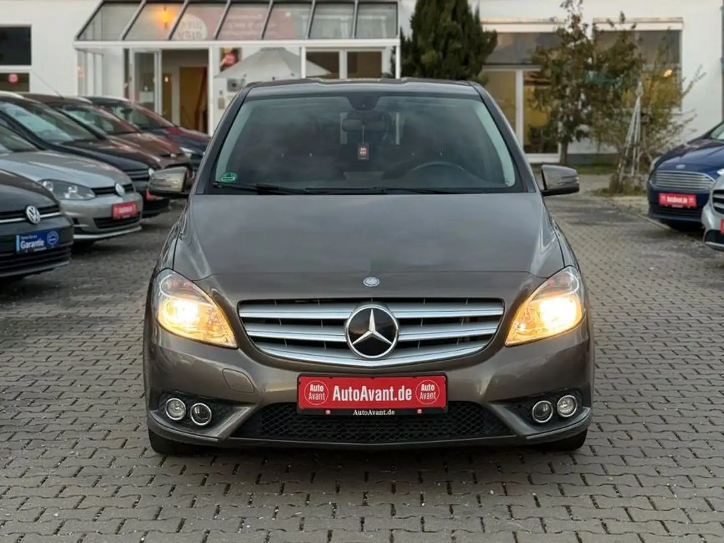 Mercedes-Benz B 200 B-Klasse B200 *115 kW*MFL*SHZ*BCM*KLIMA*BT* Grau - 2