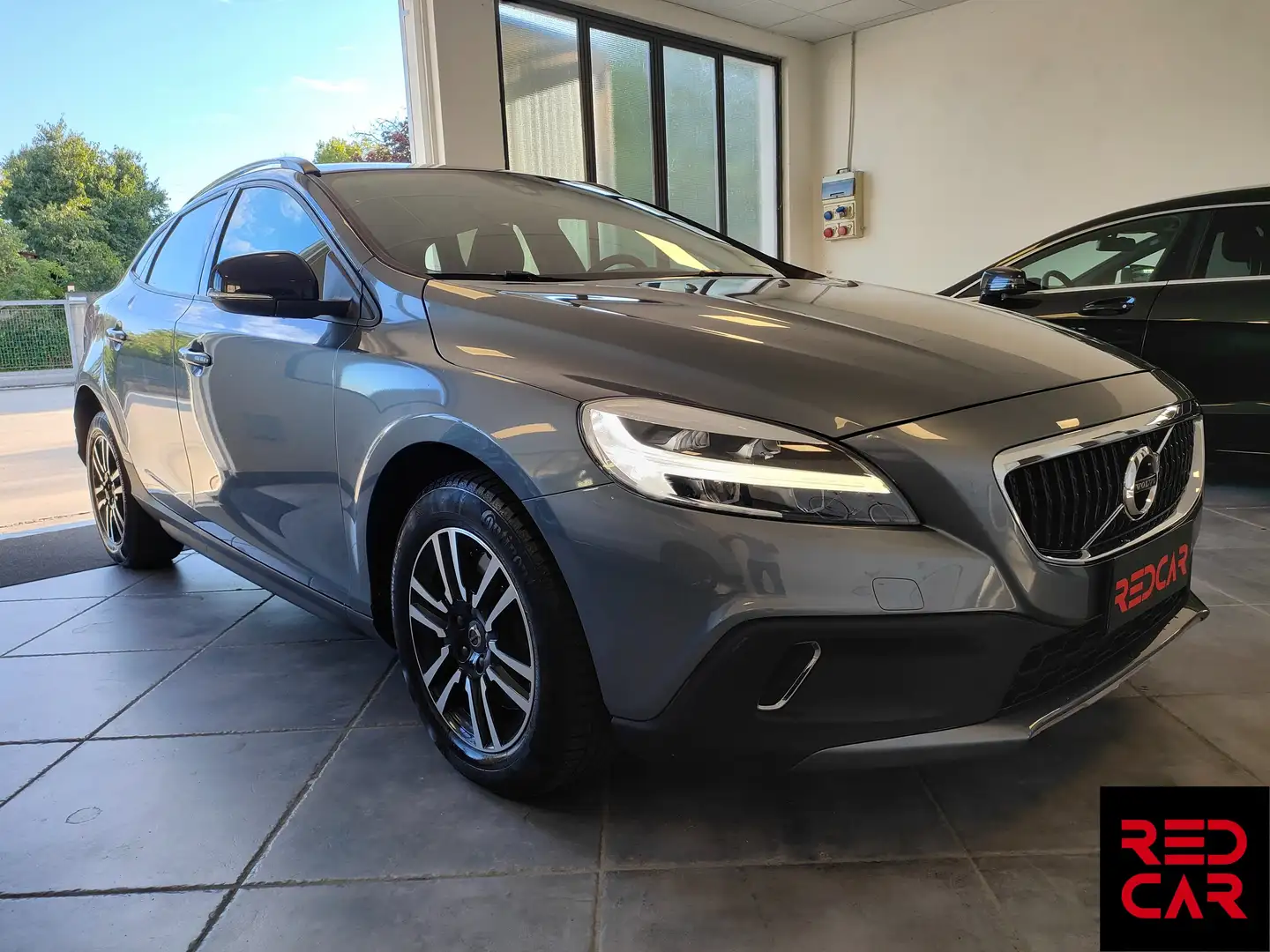 Volvo V40 Cross Country V40 II Cross Country 2.0 d2 my19 Szary - 1