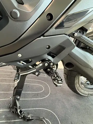 BMW R 1300 GS view 8