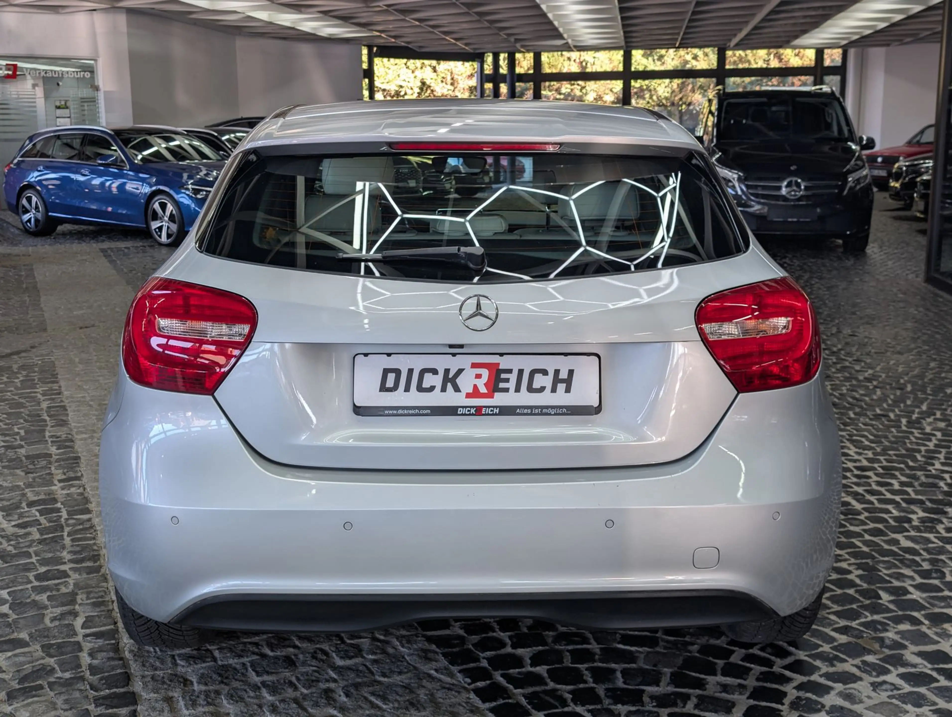 Mercedes-Benz A 180 BlueEfficiency PANO*SHZ*NAVI*KAM*LEDER*ALU — photo 7