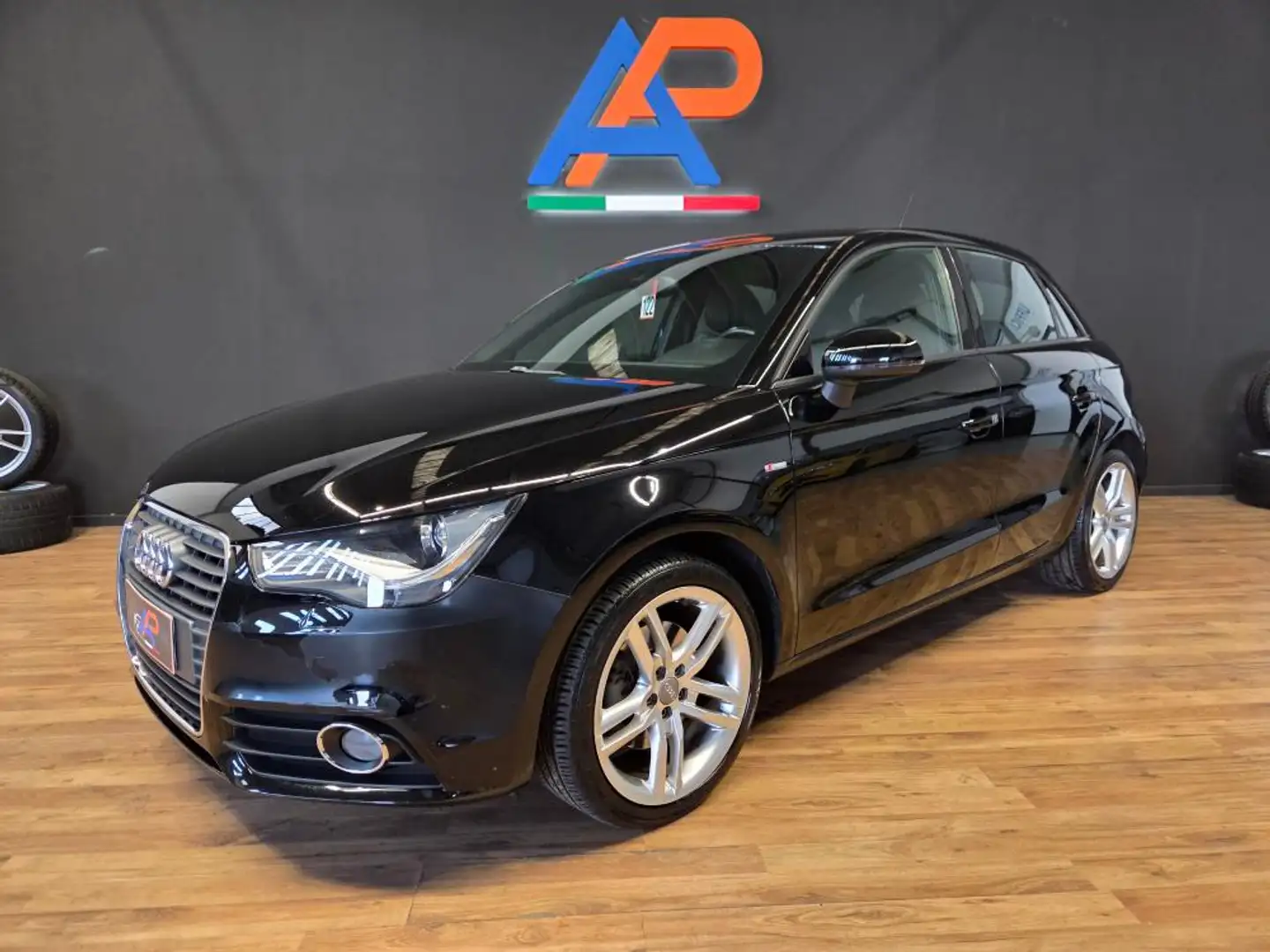 Audi A1 1.6 tdi S Line Edition 105cv Nero - 1