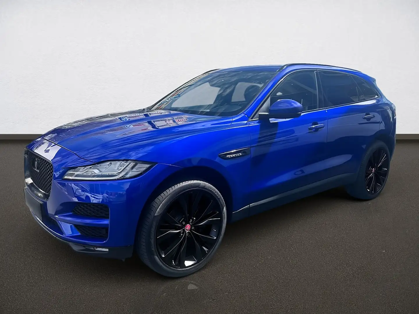 Jaguar F-Pace 25d AWD Portfolio Aut. Blau - 2