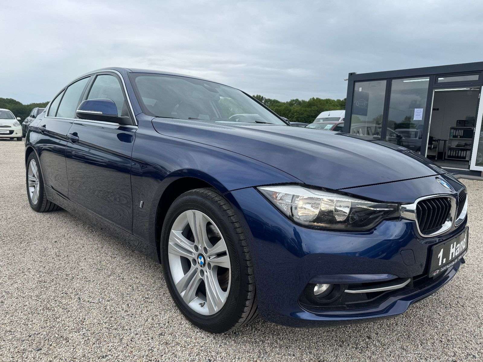 BMW 330