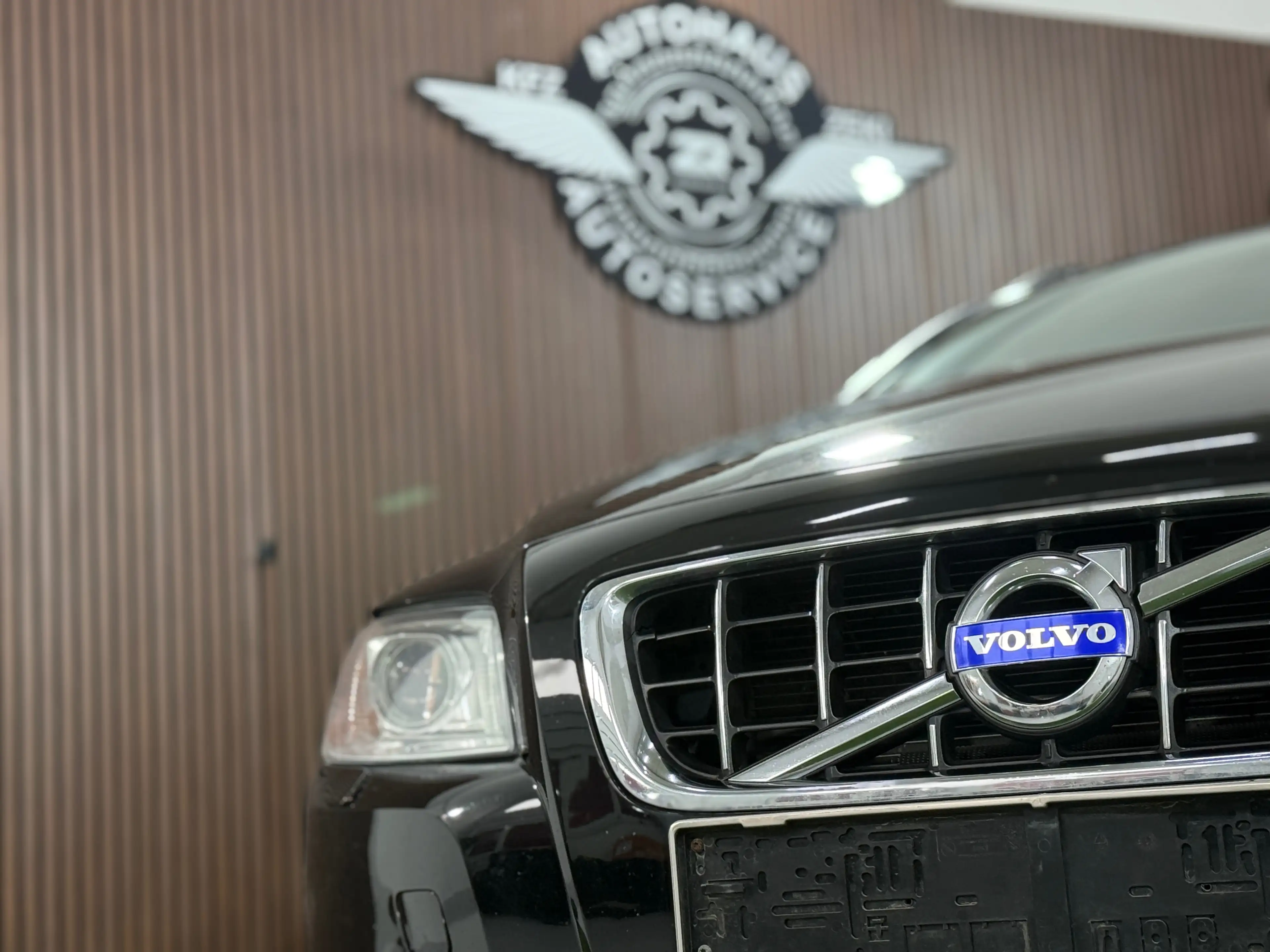 Volvo V70 Momentum — photo 7