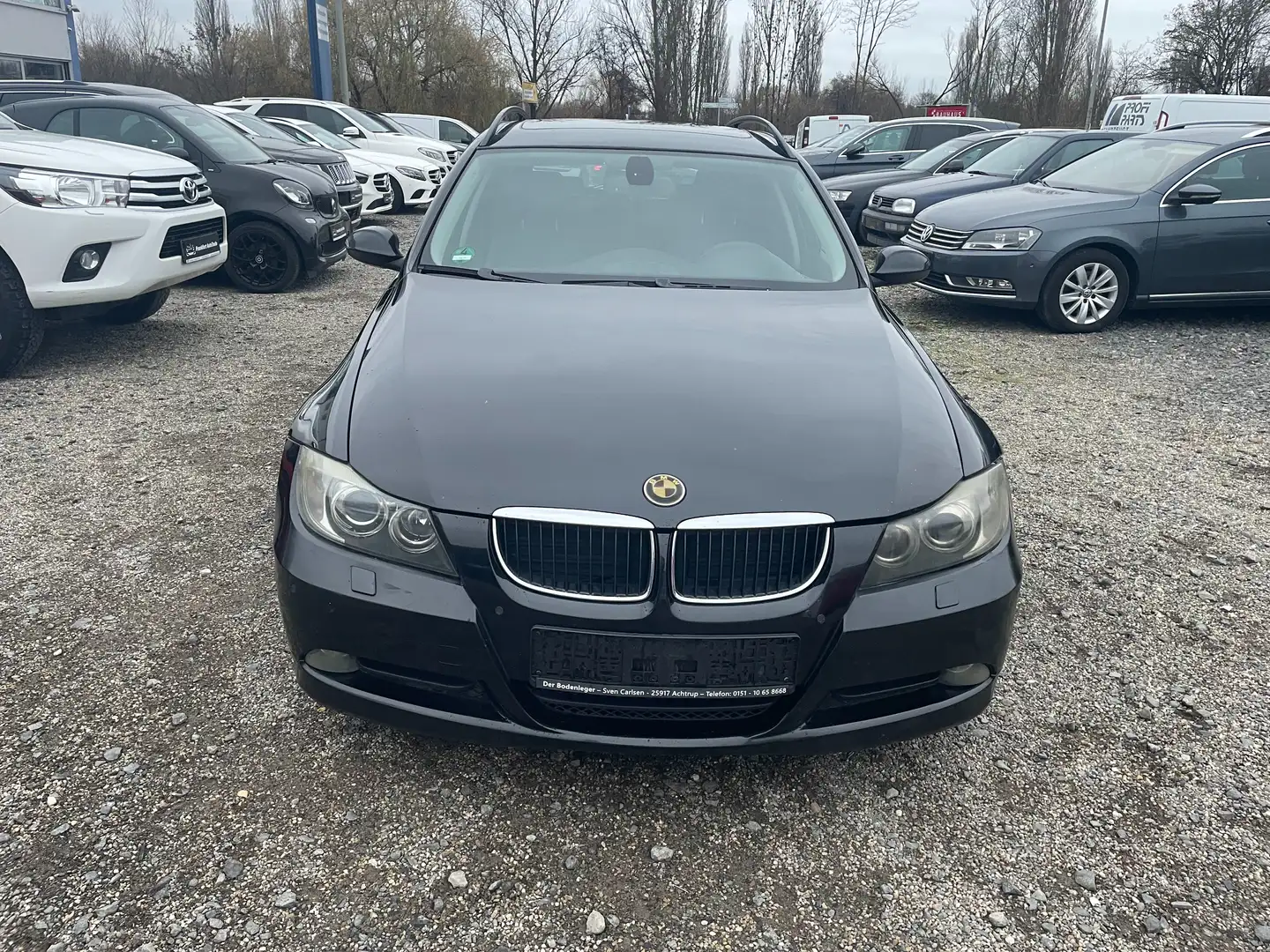 BMW 320 320d Schwarz - 1