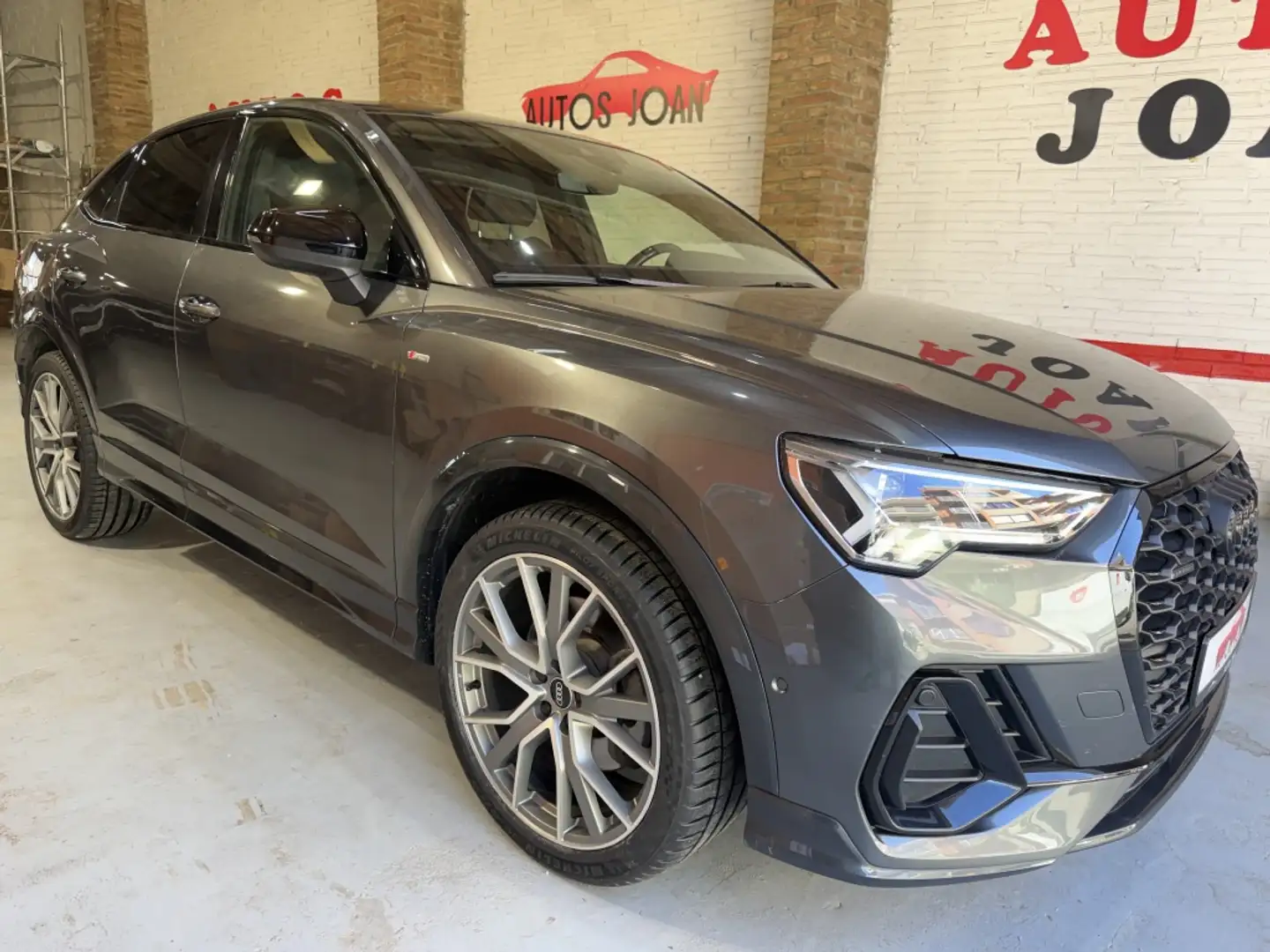 Audi Q3 Sportback 40 TDI Black line quattro S tronic 147kW Gris - 2