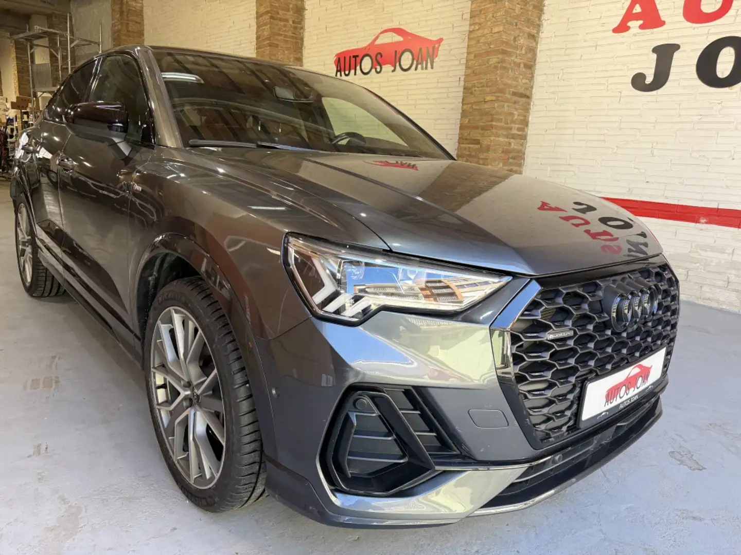Audi Q3 Sportback 40 TDI Black line quattro S tronic 147kW Gris - 1