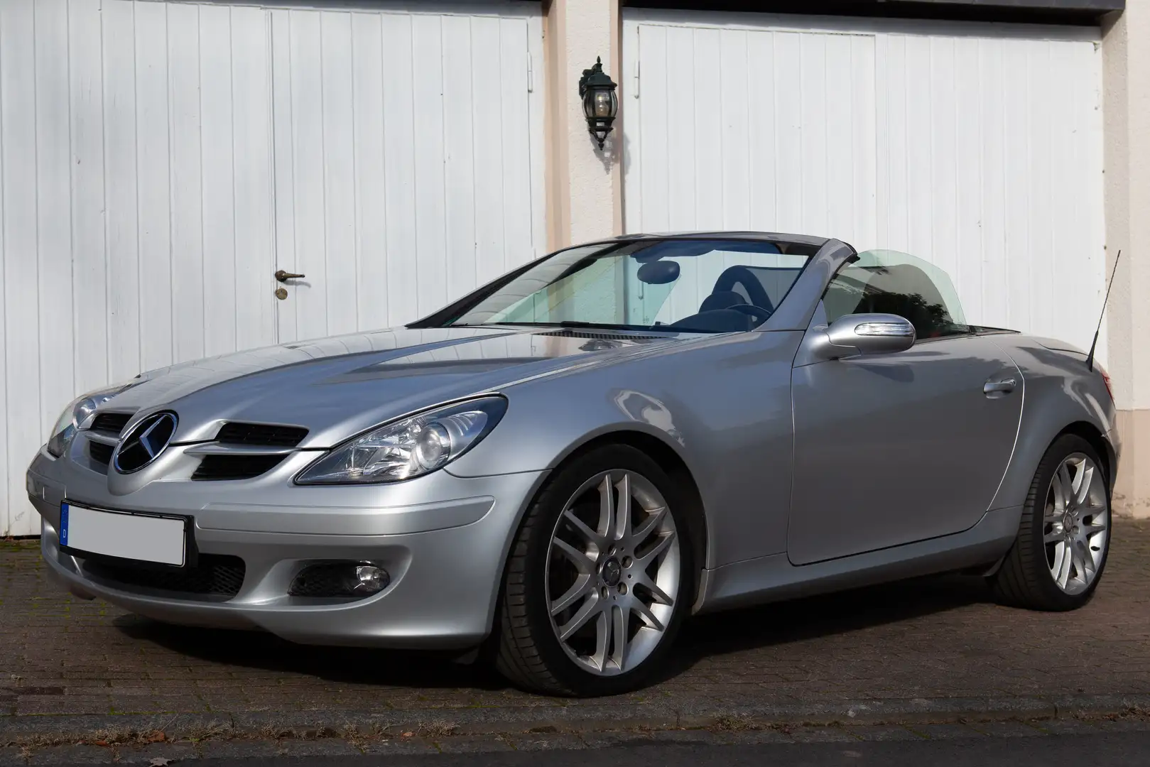 Mercedes-Benz SLK 200 SLK 200 Kompressor (171.442) siva - 1