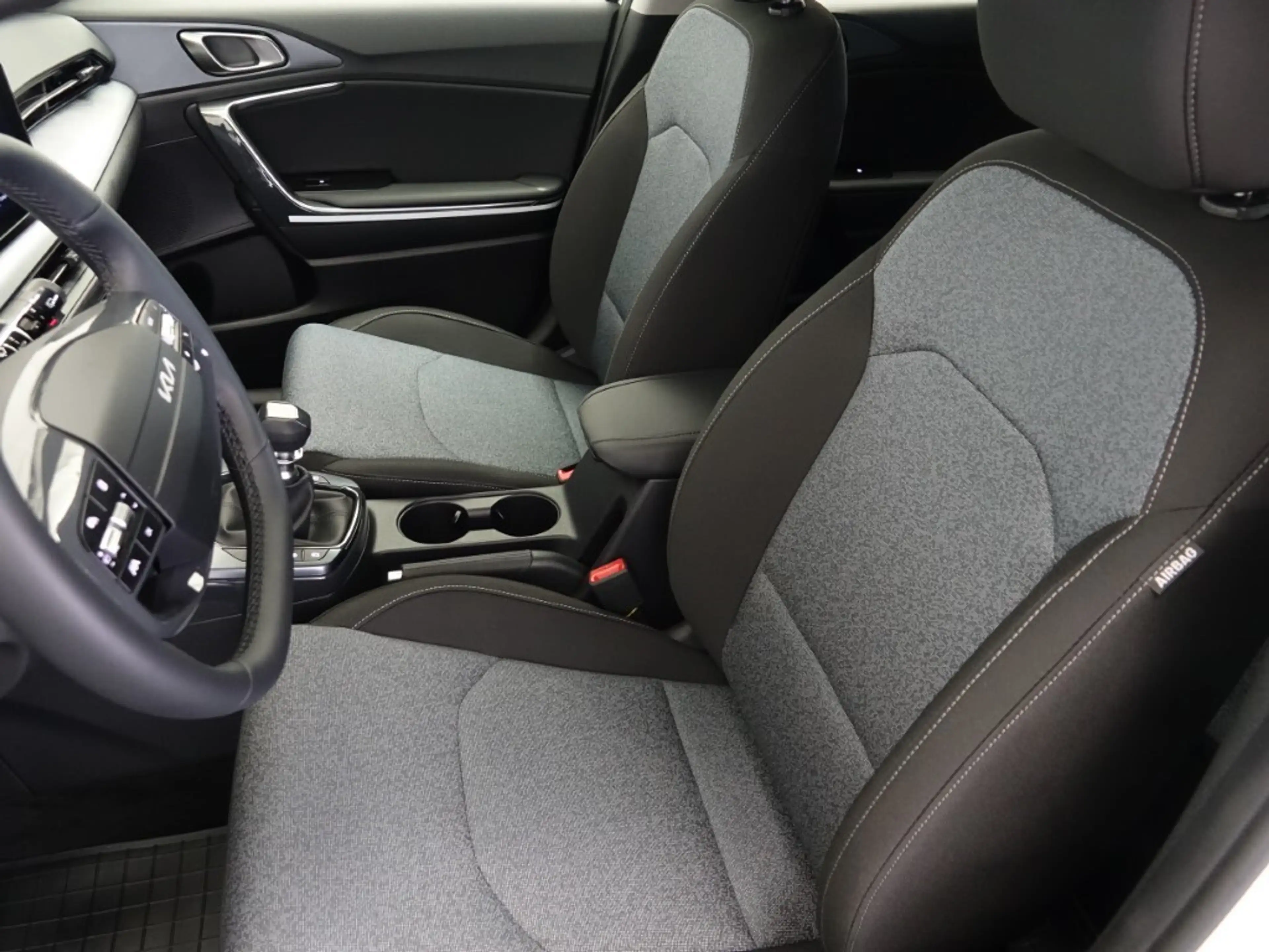 Kia XCeed Xceed 1,0 TGDI GPF Silber — photo 7