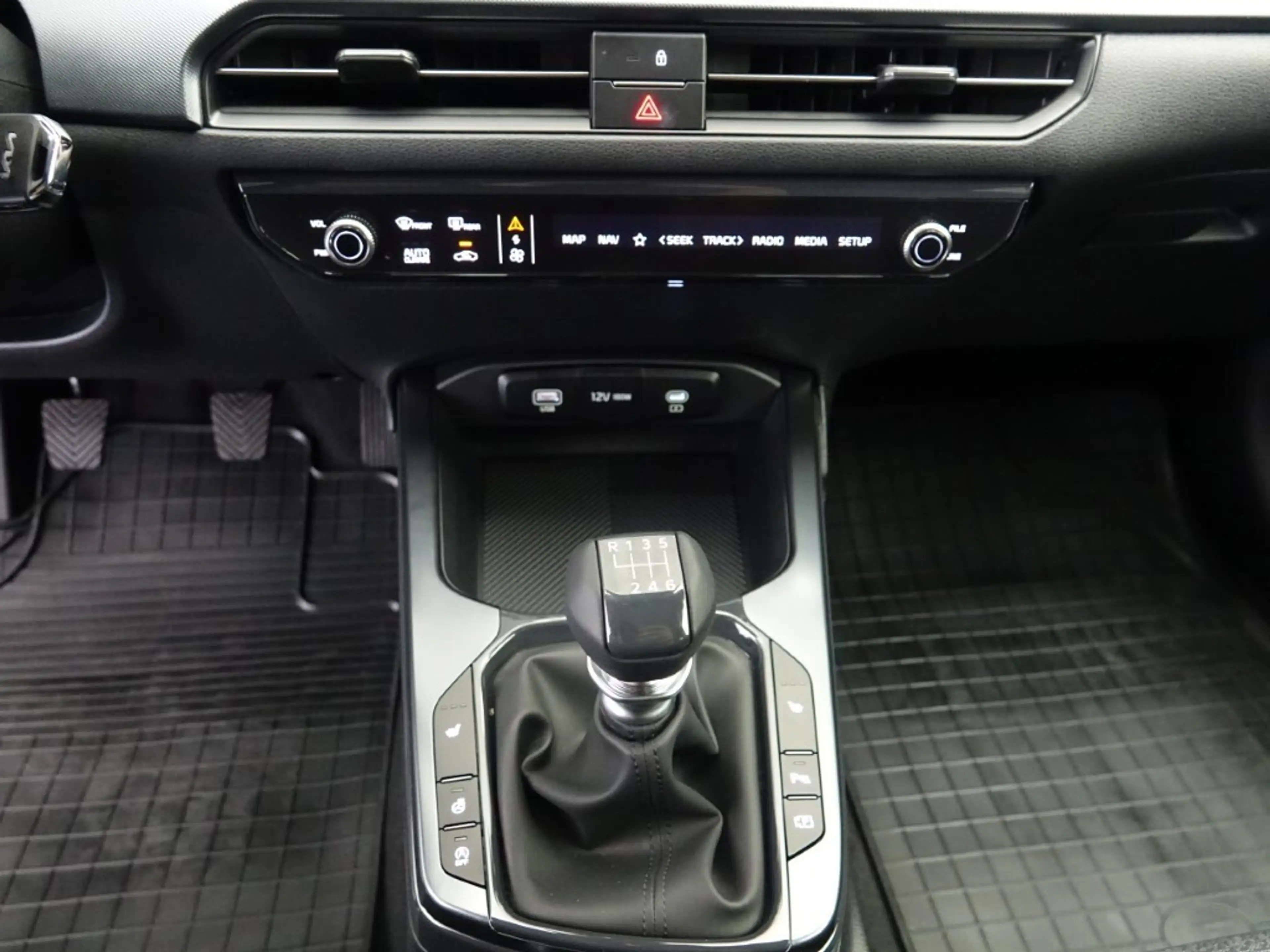 Kia XCeed Xceed 1,0 TGDI GPF Silber — photo 10