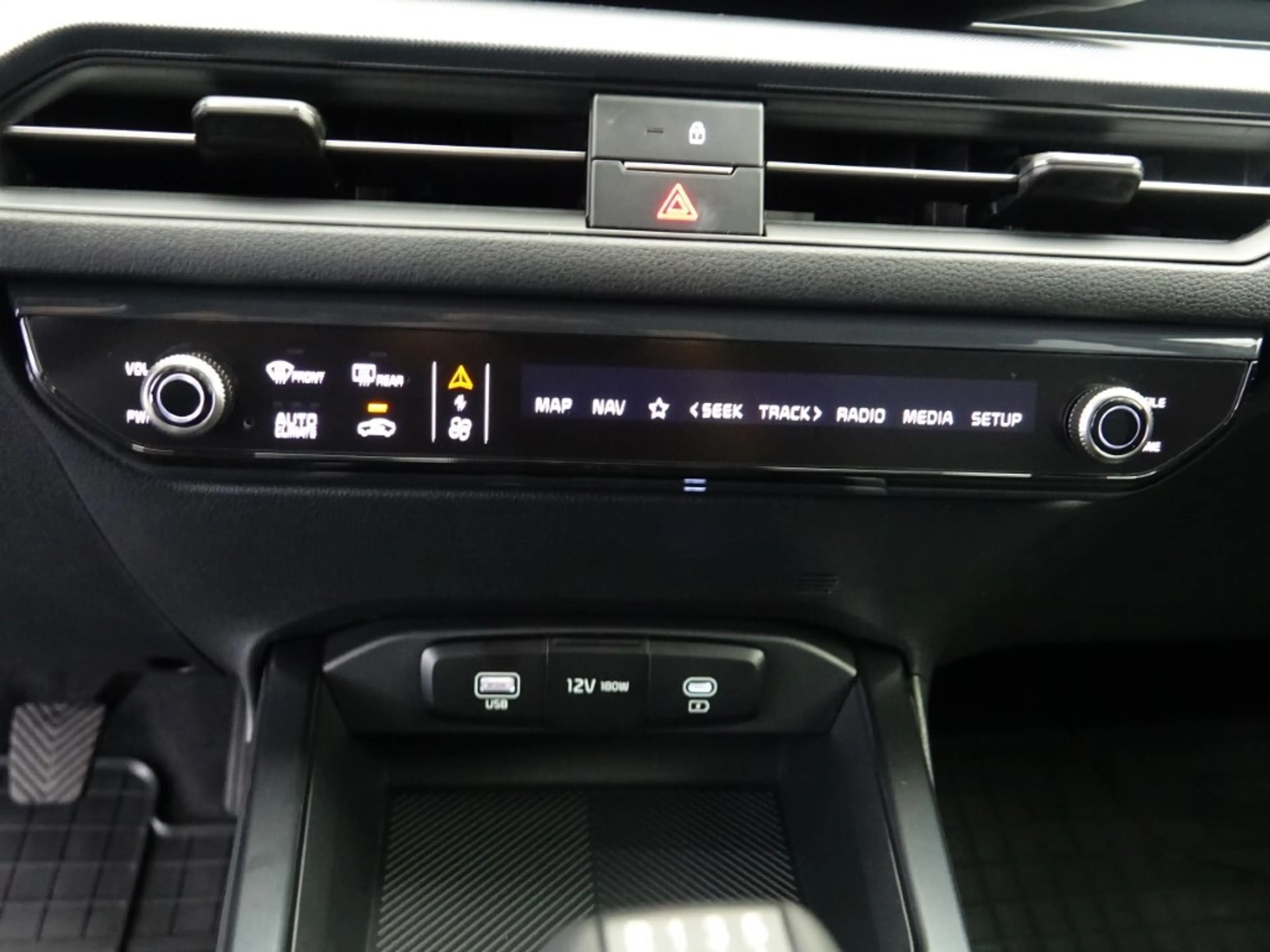 Kia XCeed Xceed 1,0 TGDI GPF Silber — photo 11