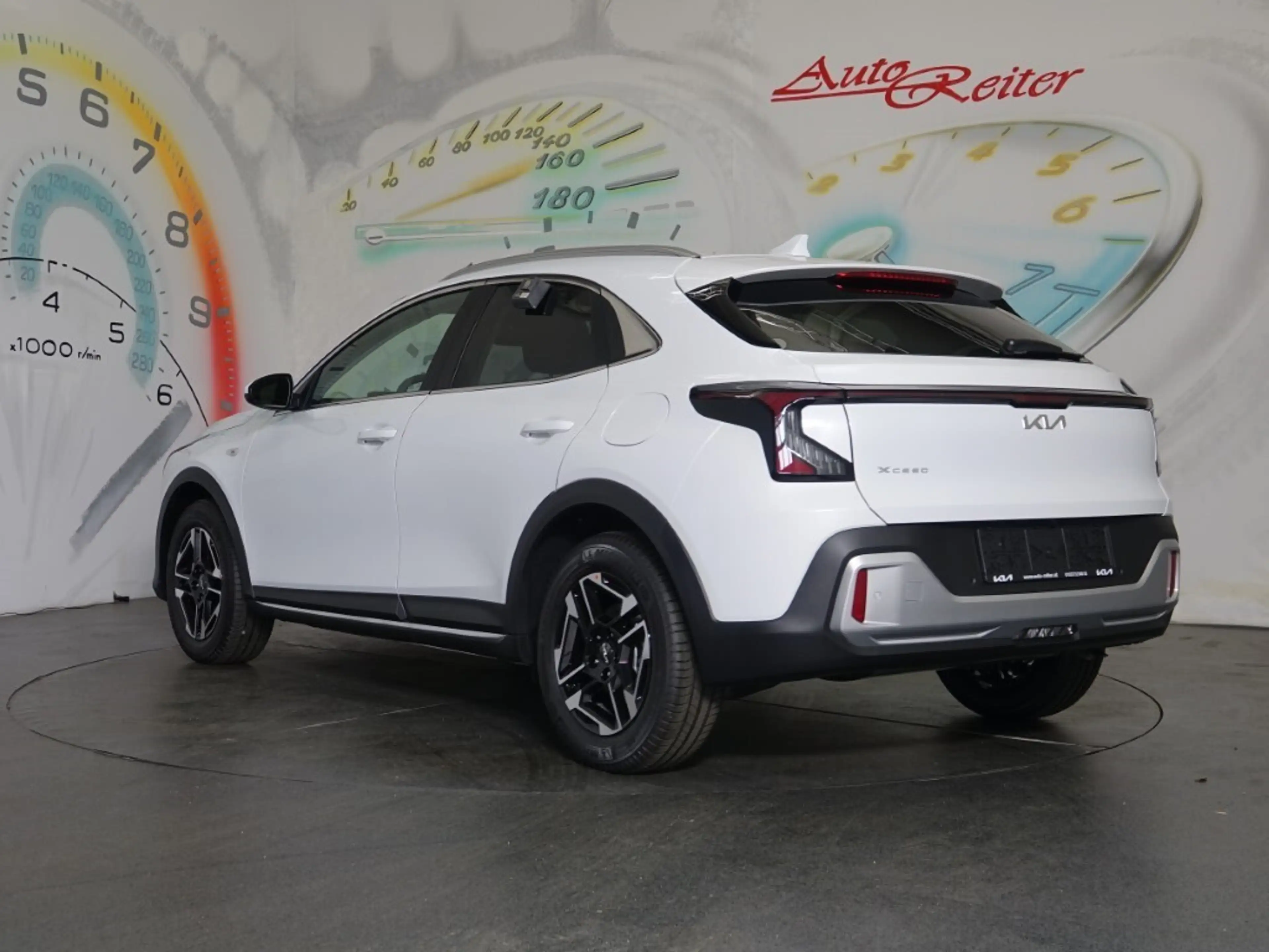 Kia XCeed Xceed 1,0 TGDI GPF Silber — photo 5