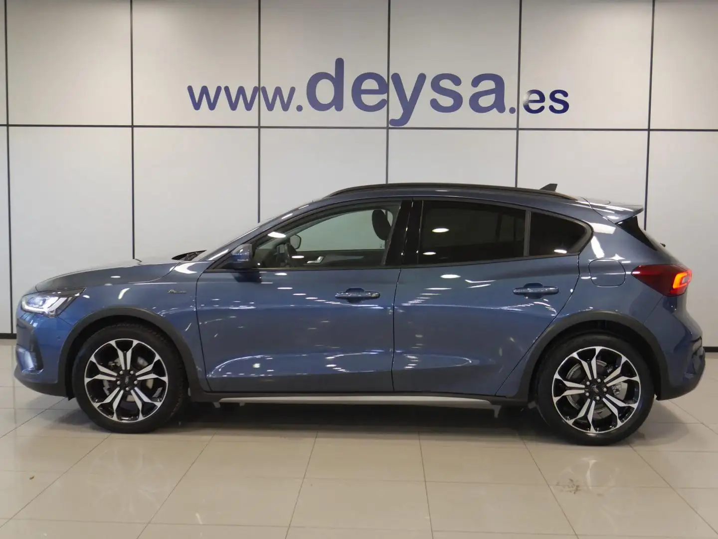 Ford Focus 1.0 Ecoboost MHEV Active Style SIP 155 Azul - 2