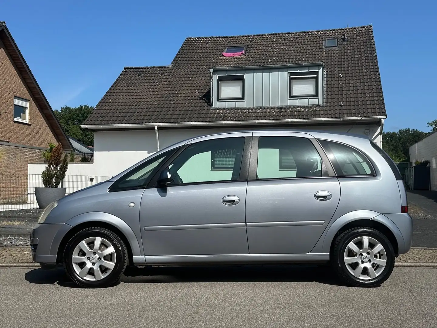Opel Meriva Cosmo 1.6, 119tkm, neu TÜV 7/27 Argento - 2