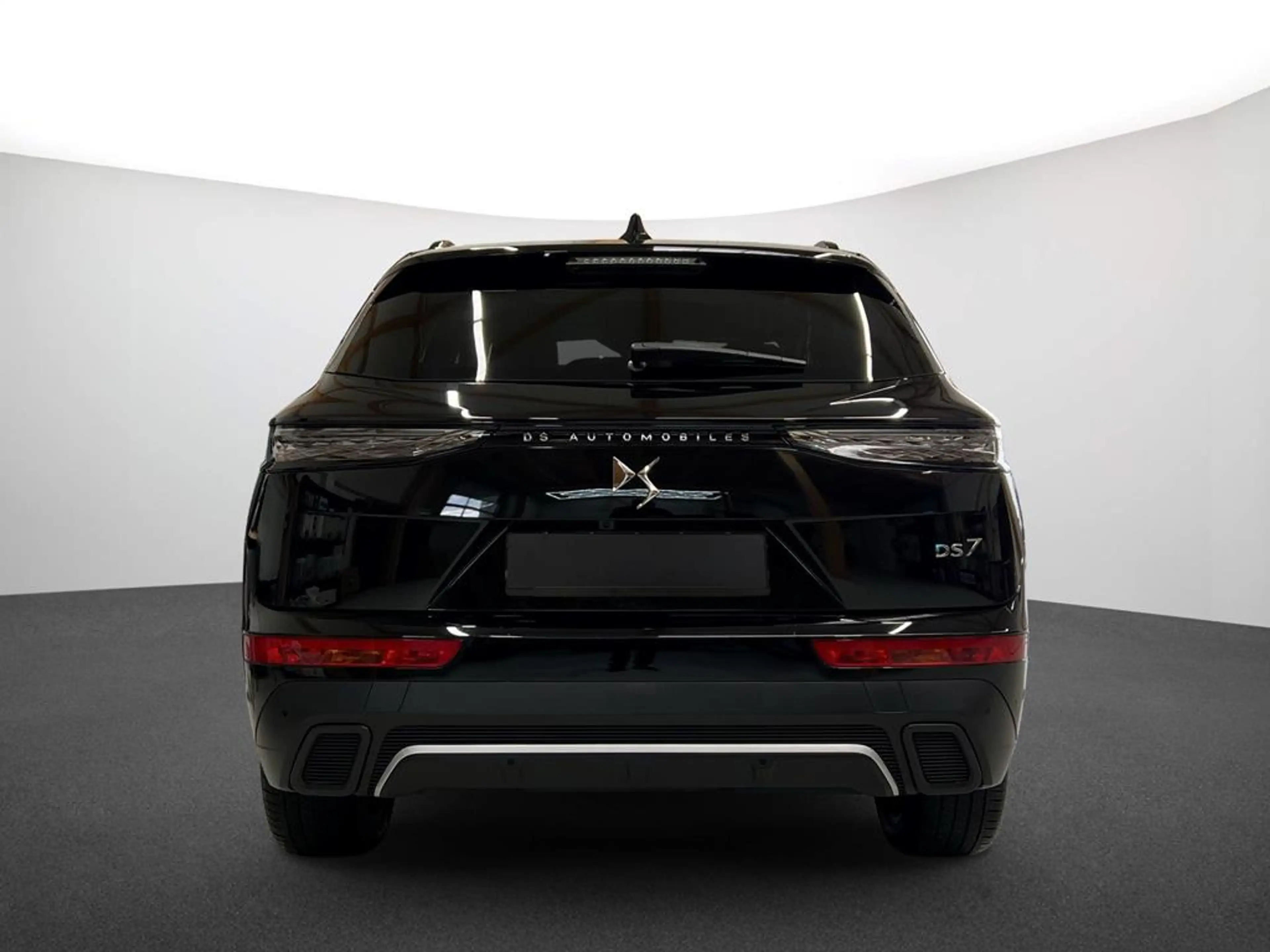 DS Automobiles DS 7 DS 7 OPERA BlueHDi 130 — photo 4