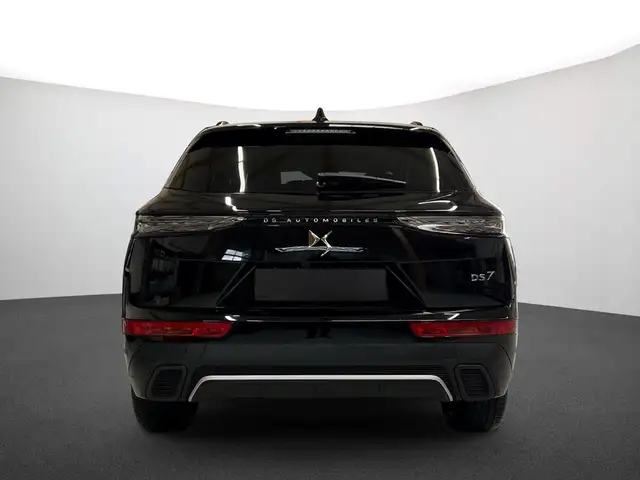 DS Automobiles DS 7 view 4