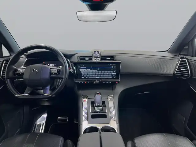 DS Automobiles DS 7 view 10